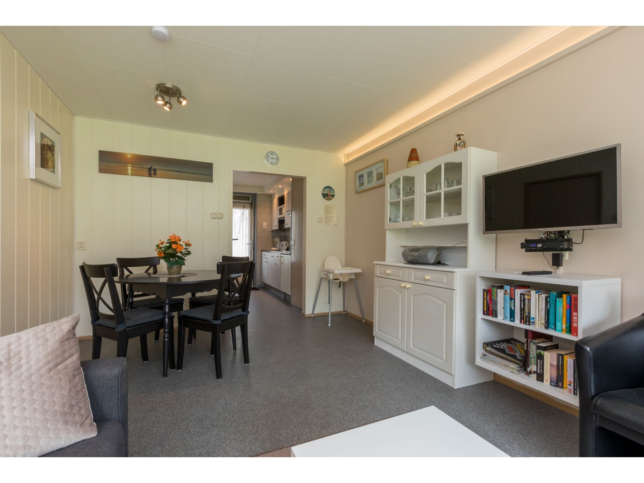 De woonkamer van Appartement - Burg van Woelderenlaan 100-2 in Walcheren