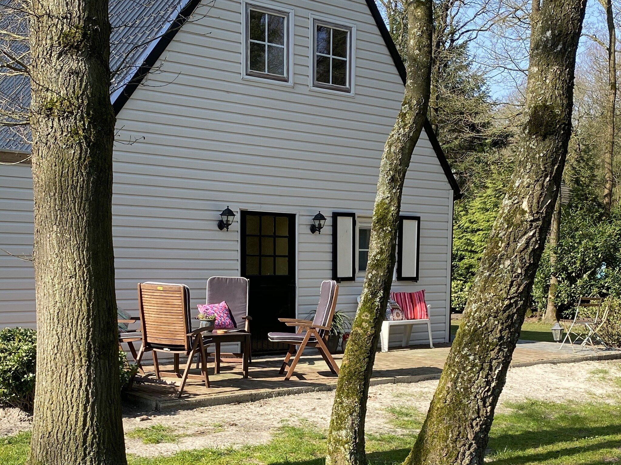 De buitenkant van Botterlodge in Wateren