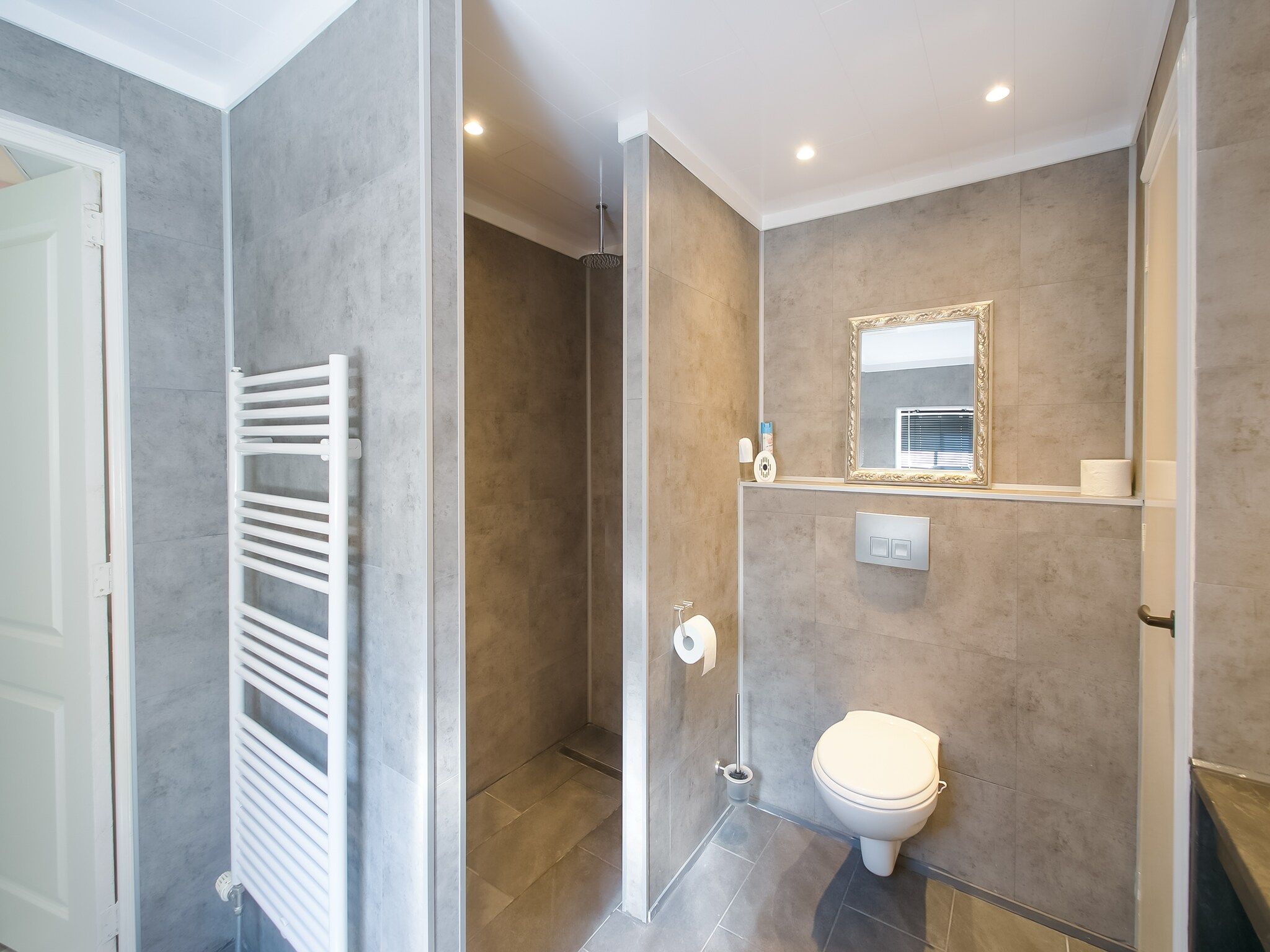 De badkamer van Botterlodge in Wateren