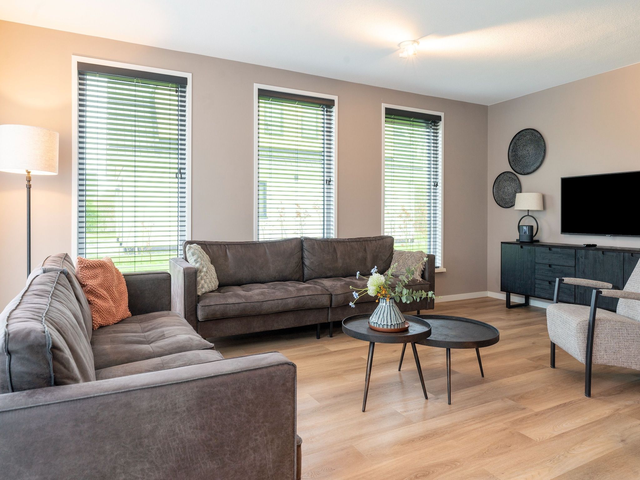 De woonkamer van So What 17 in De Koog Texel