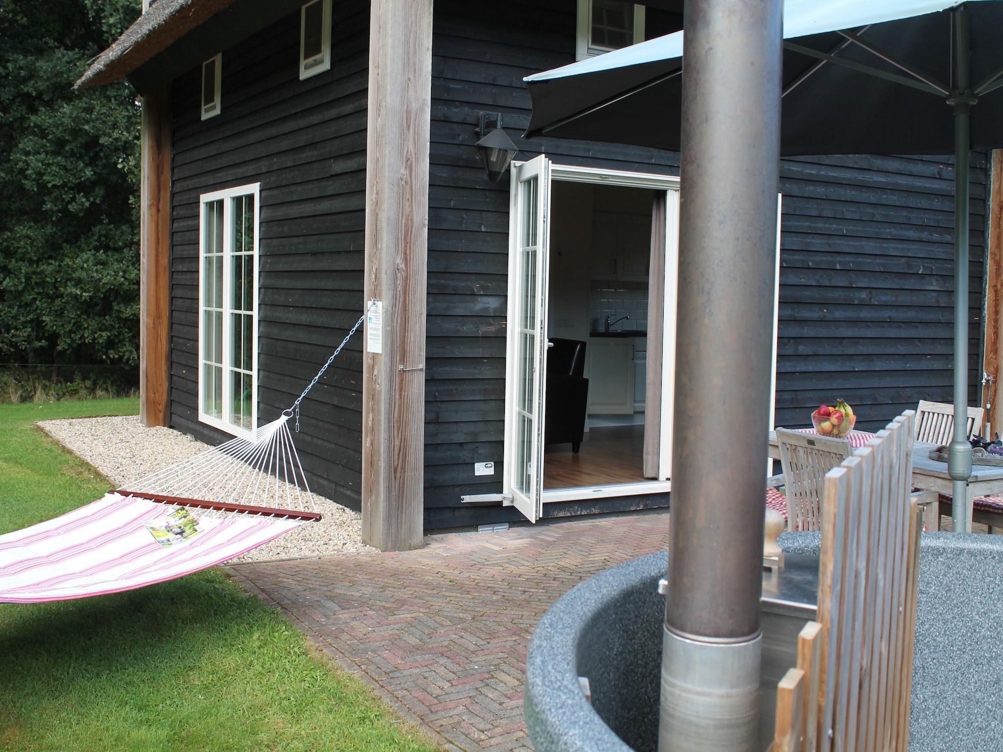 De buitenkant van De Grimberghoeve 2 in Notter