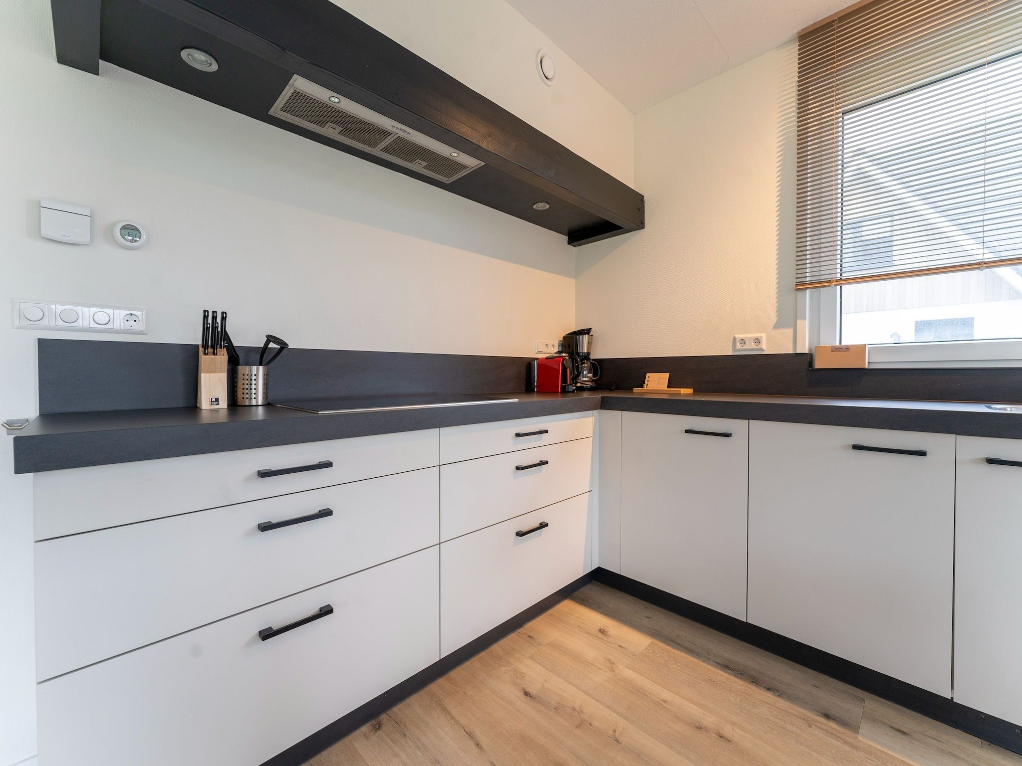 De keuken van So What 21 in De Koog Texel