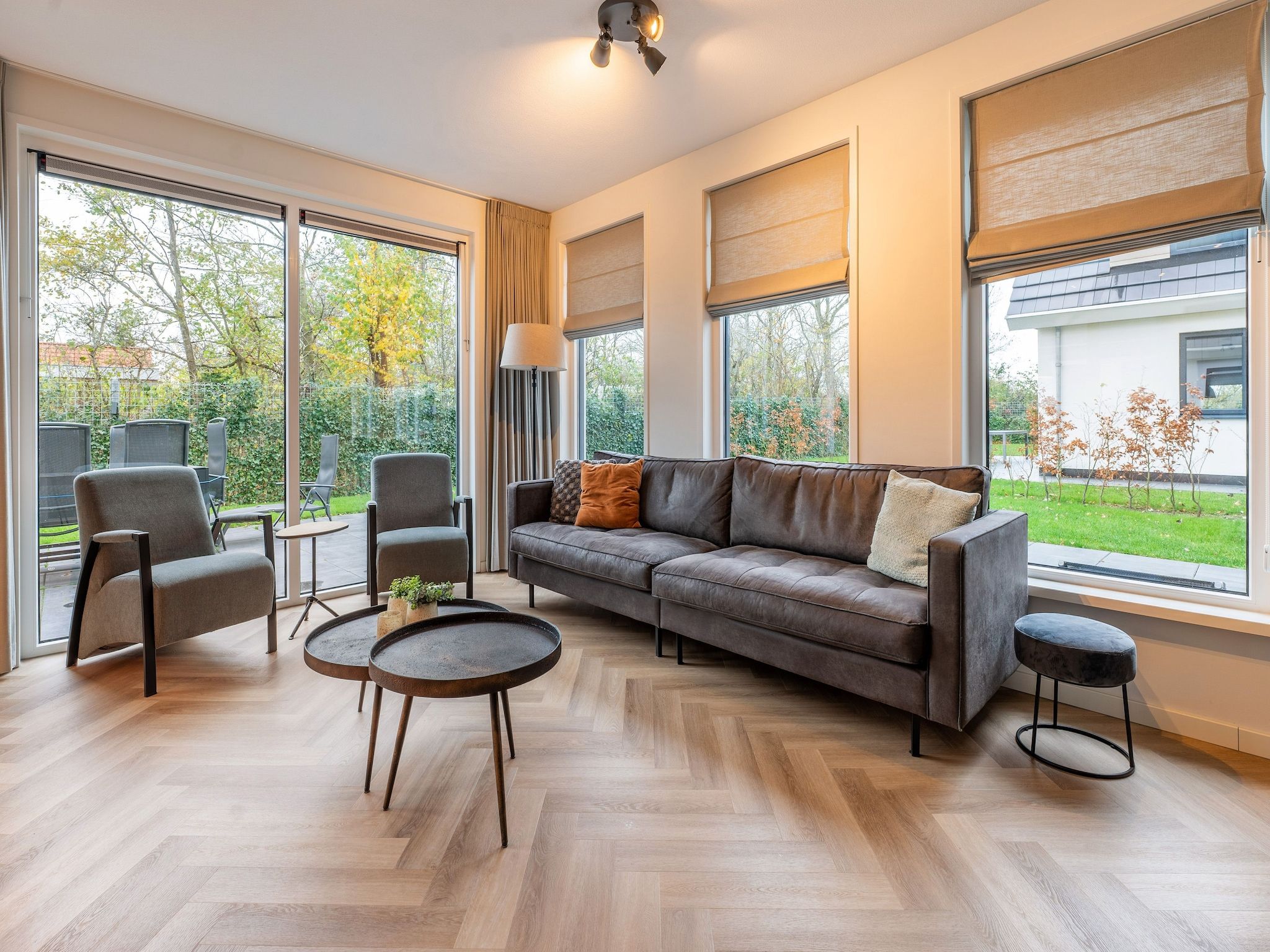 De woonkamer van So What 39 in De Koog Texel