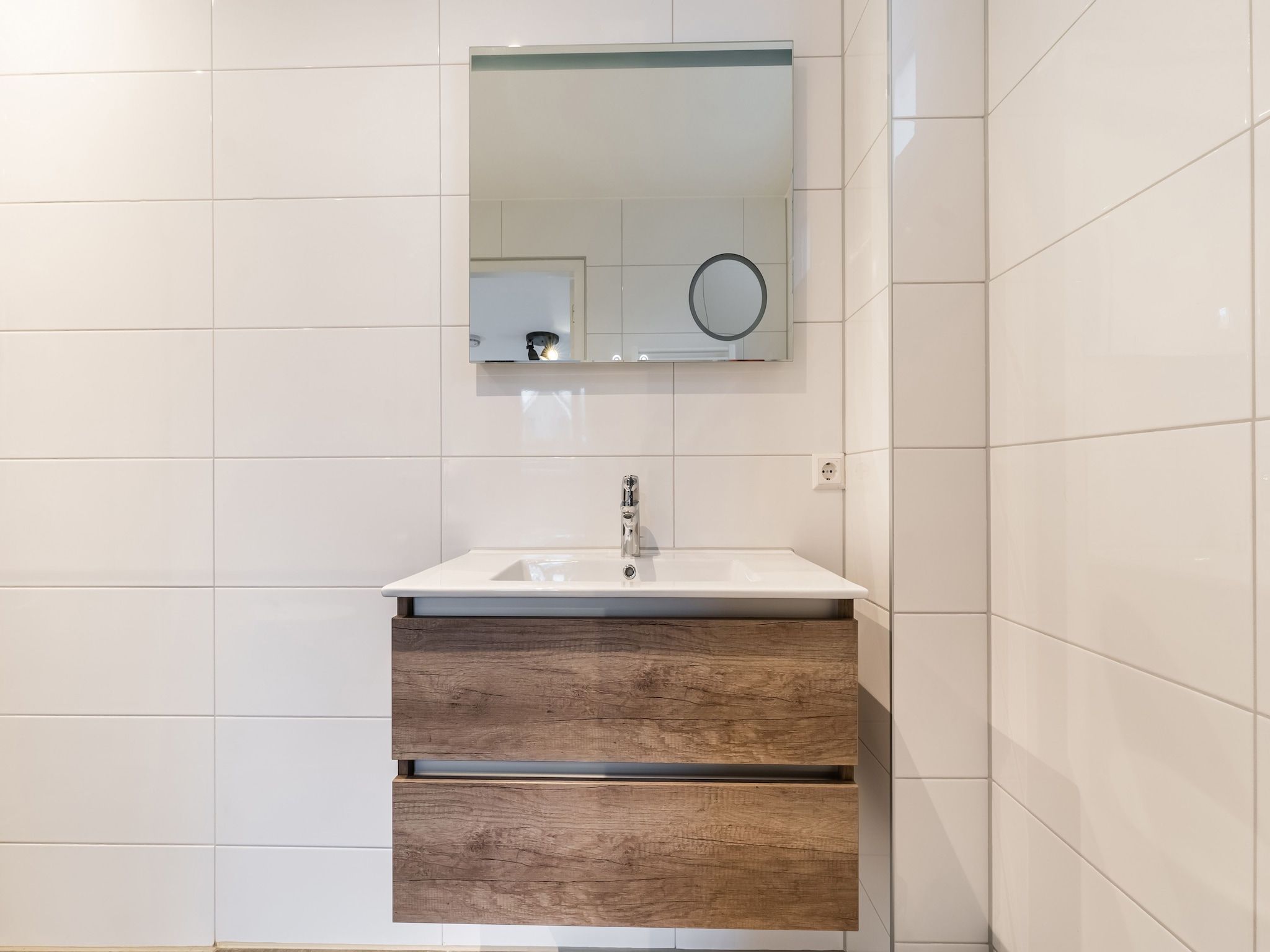 De badkamer van So What 39 in De Koog Texel