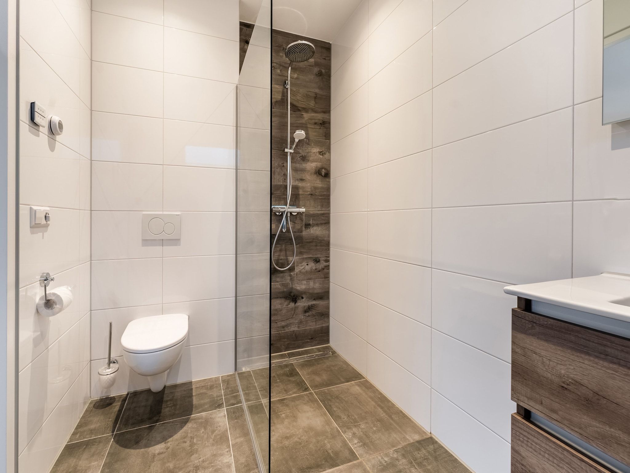 De badkamer van So What 39 in De Koog Texel