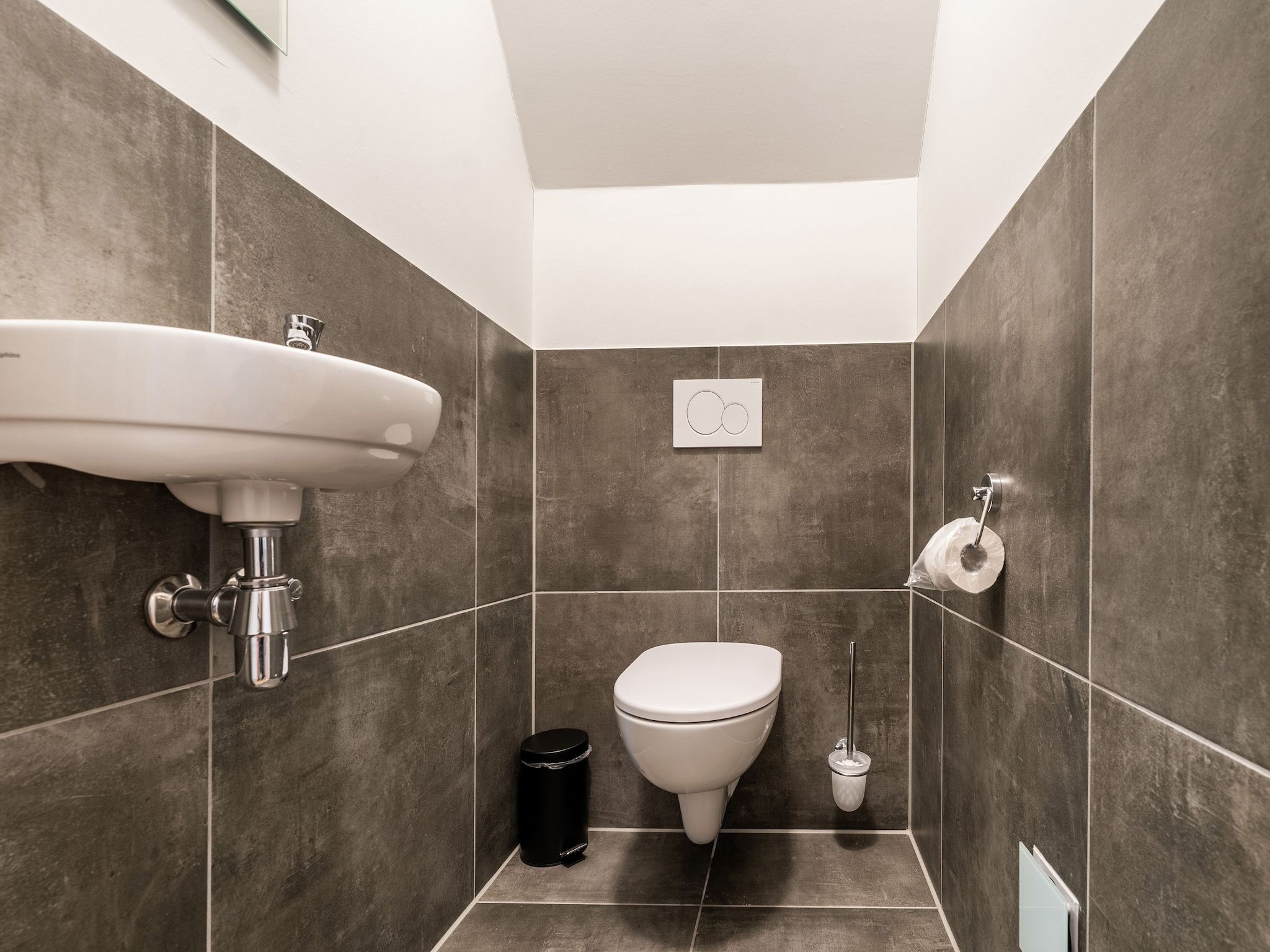 De badkamer van So What 39 in De Koog Texel