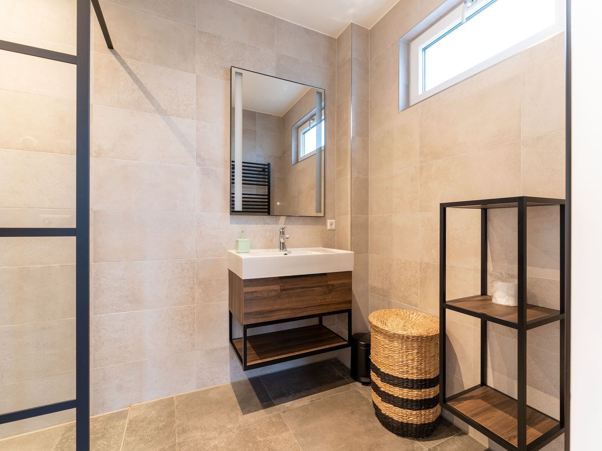 De badkamer van So What 41 in De Koog Texel