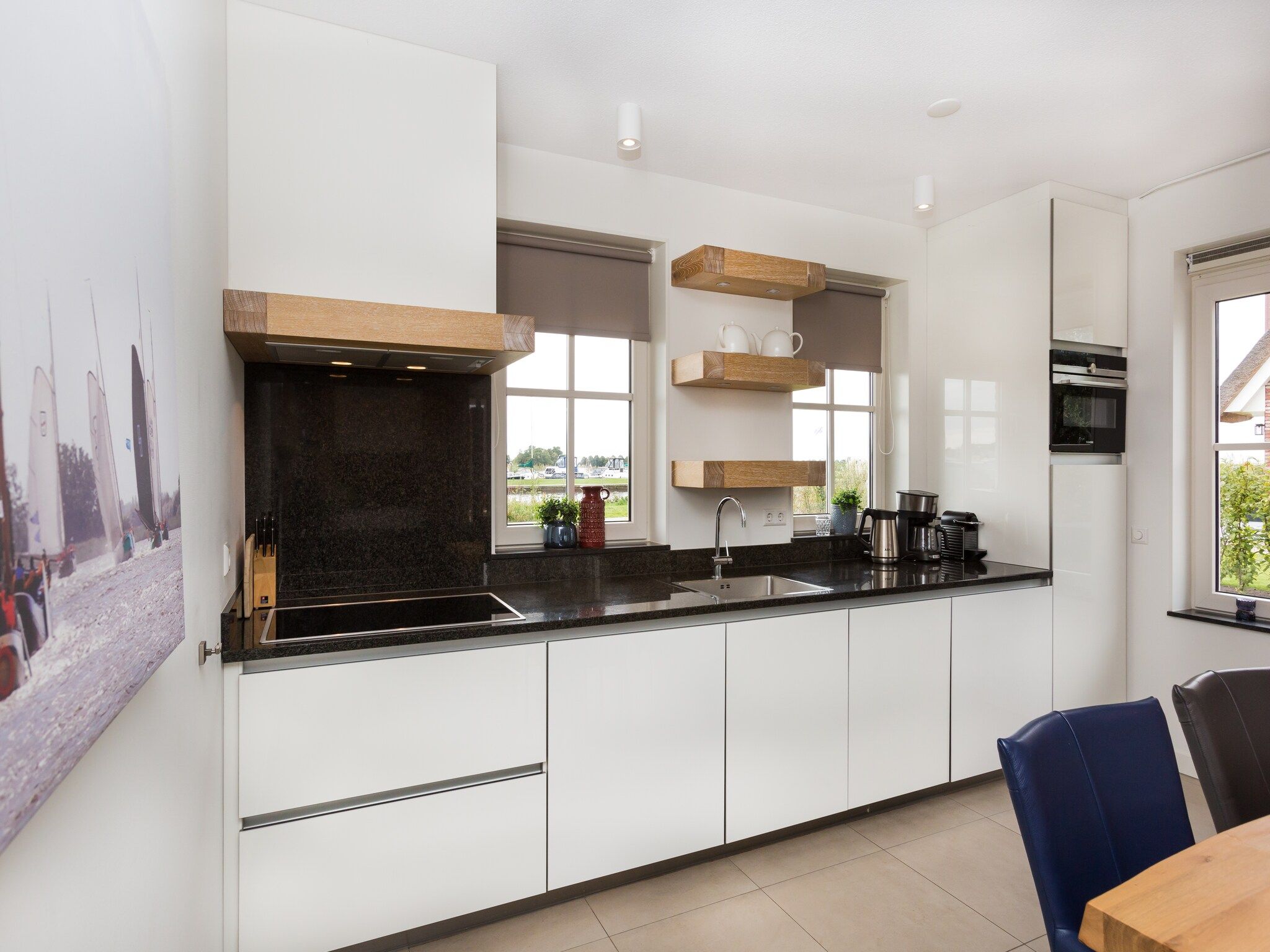 De keuken van Friese Meren Villa's 15 in Delfstrahuizen