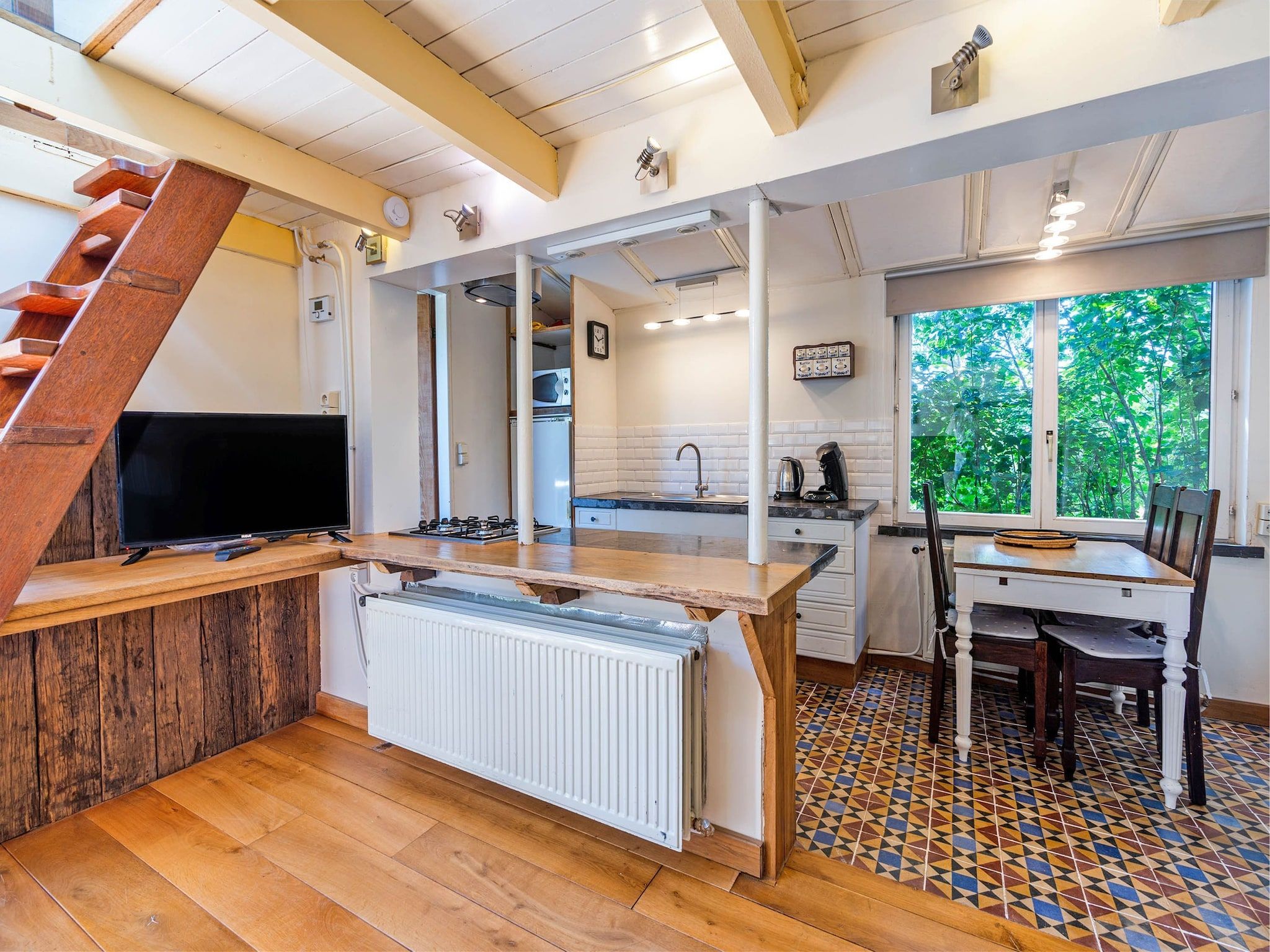 De eetkamer van 't Schuurtje in Nieuwvliet