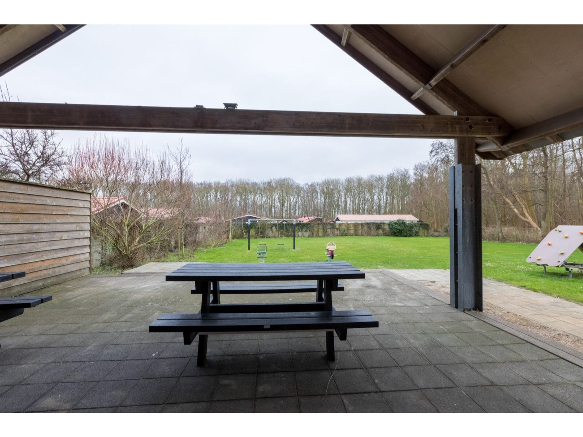 Het terras van Zonnevylle Duinweg 135 in Zoutelande