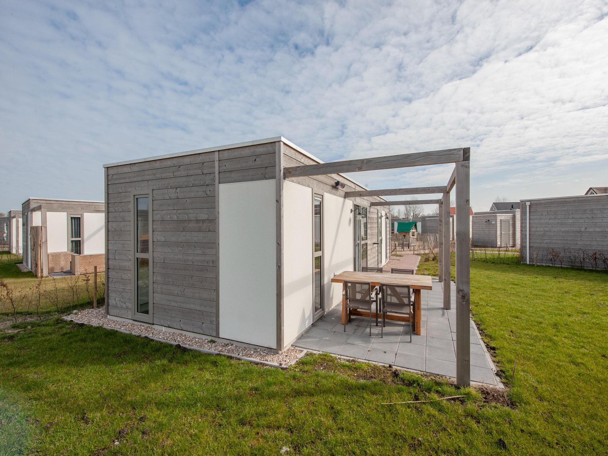 De buitenkant van Beach Resort Nieuwvliet-Bad 12 in Nieuwvliet-Bad