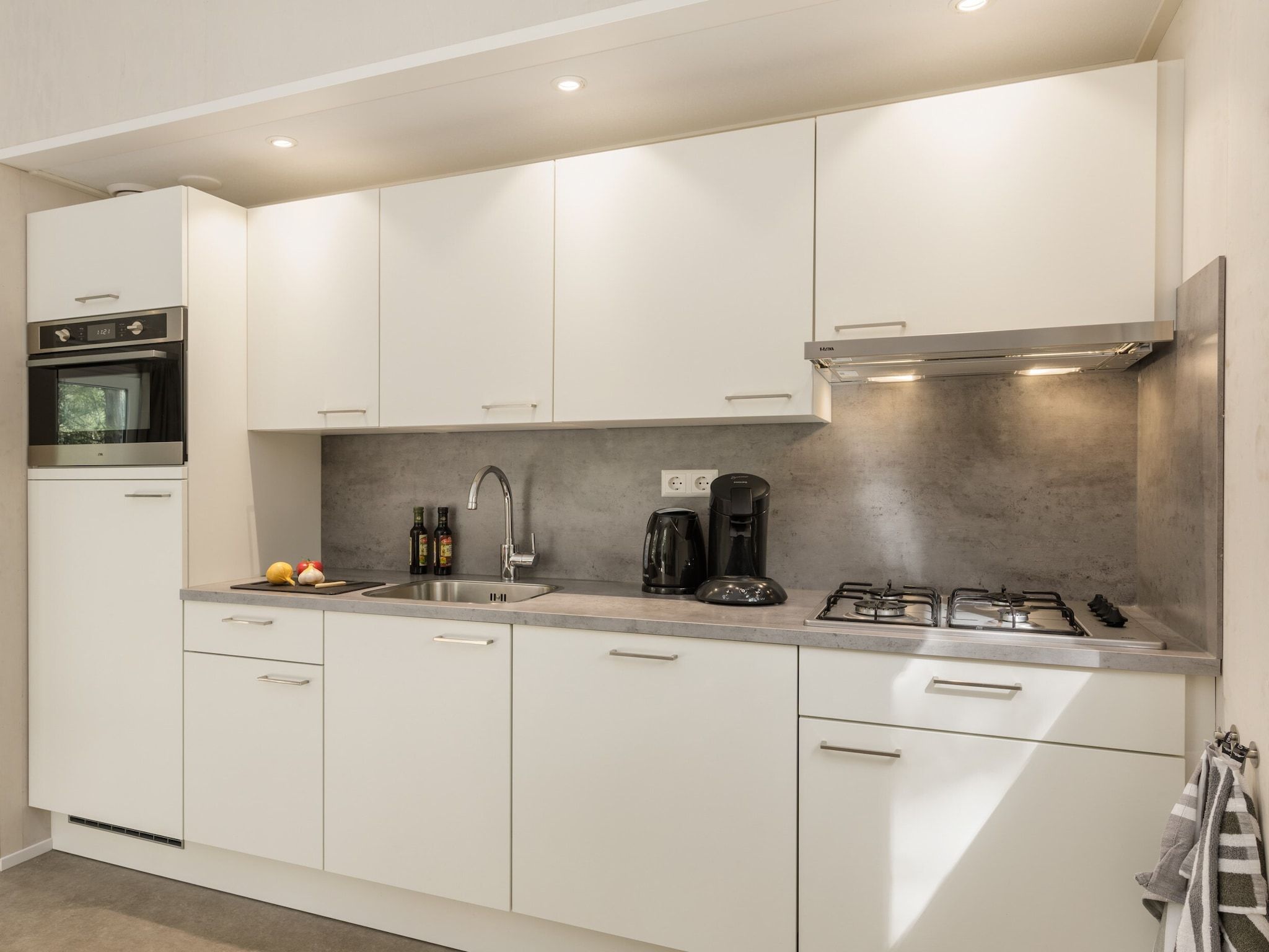 De keuken van Vakantiepark Hof Domburg 19 in Domburg