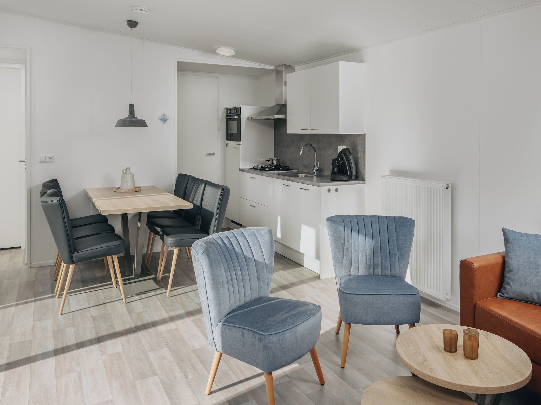 De woonkamer van Vakantiepark Hof Domburg 22 in Domburg