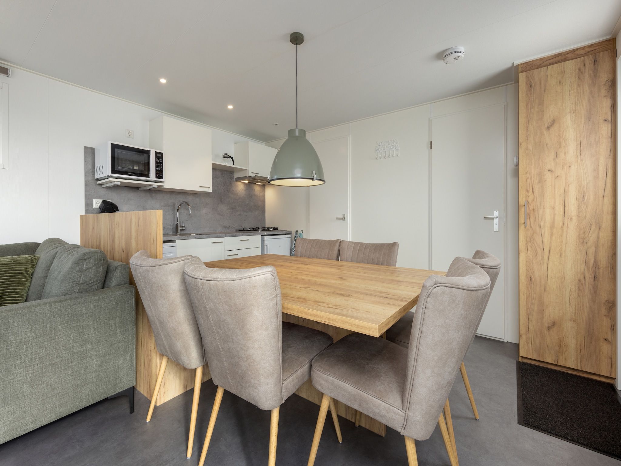 De woonkamer van Hunzepark 13 in Gasselternijveen