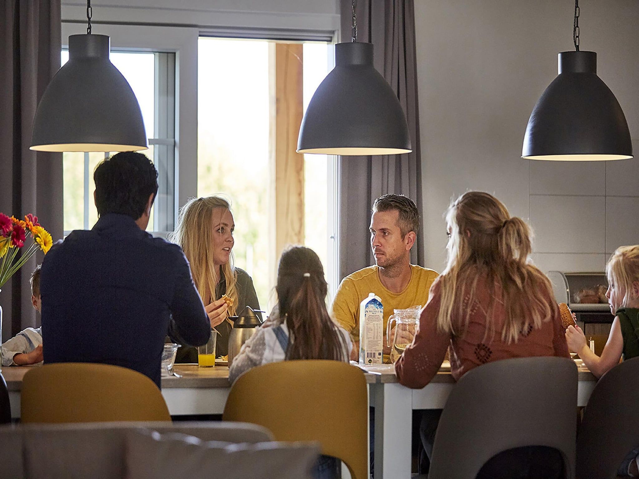 De eetkamer van Buitenhof De Leistert 31 in Roggel