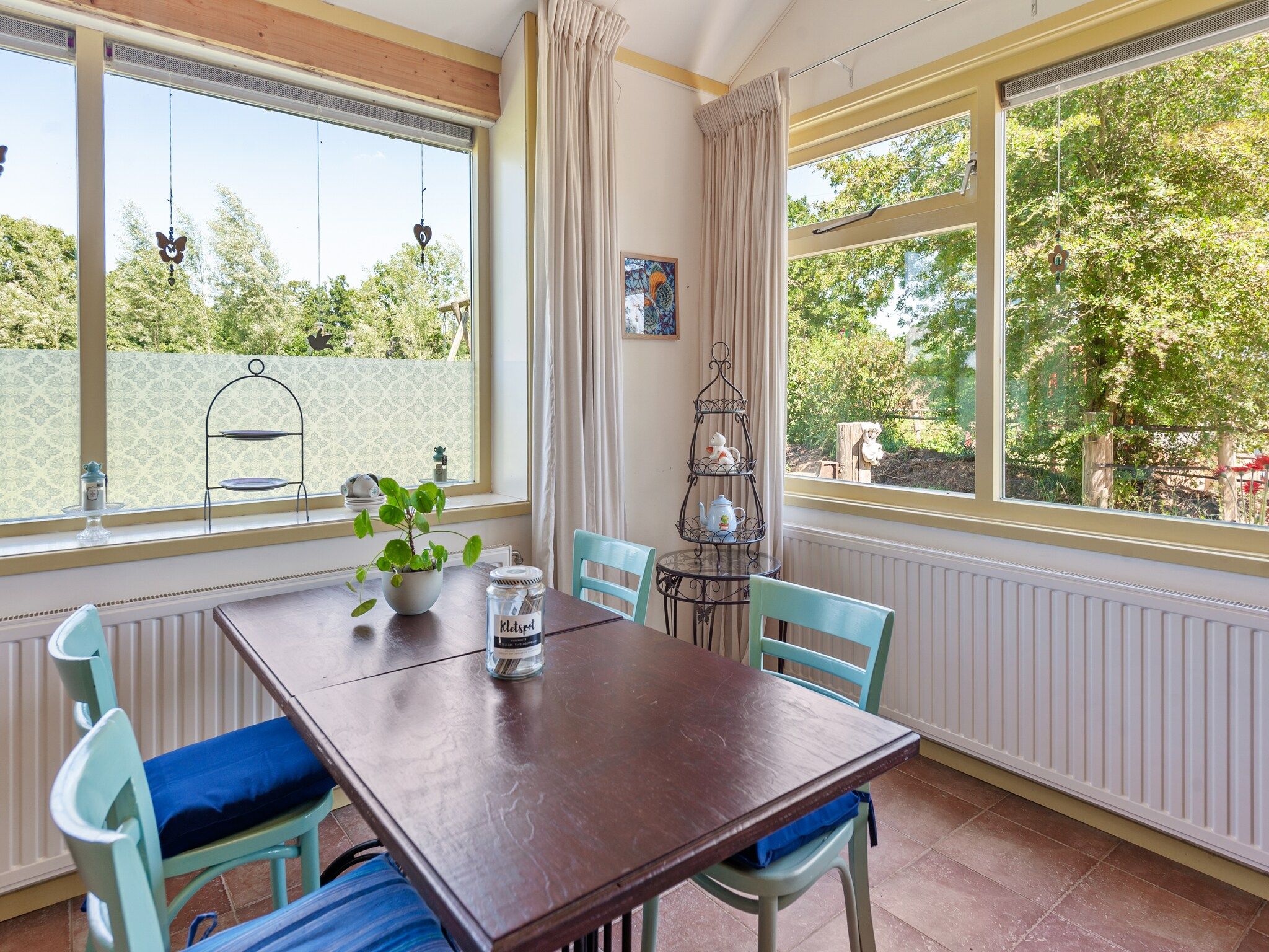 De eetkamer van De Welp in Eastermar