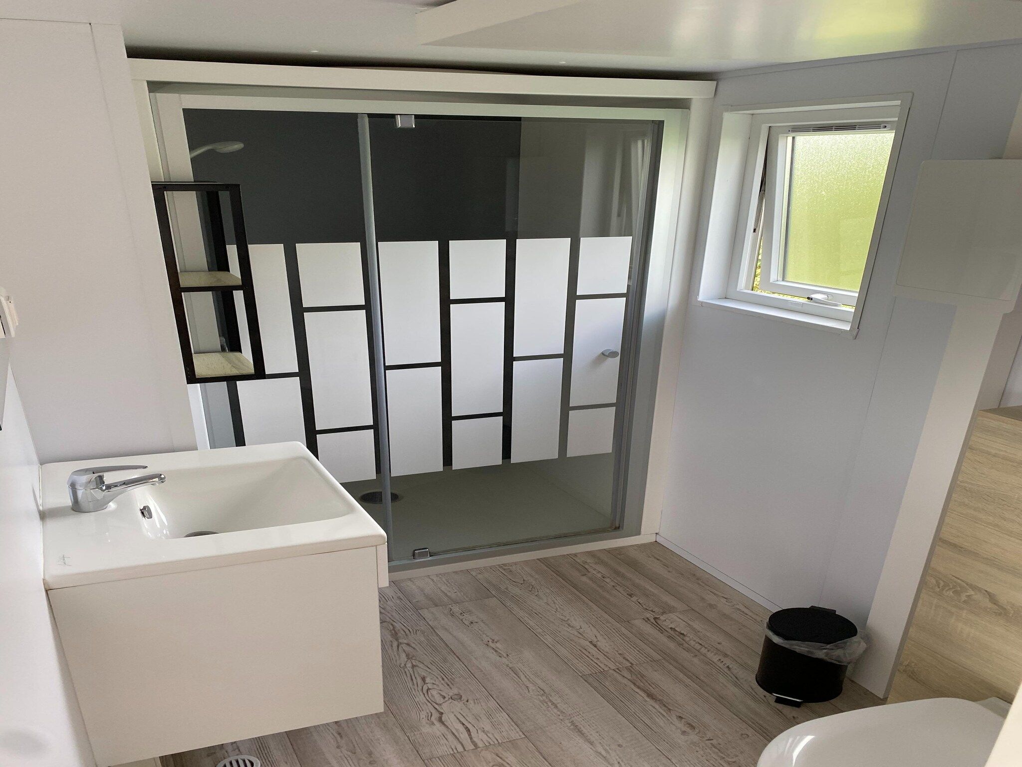 De badkamer van Chalet Eke in De Veenhoop