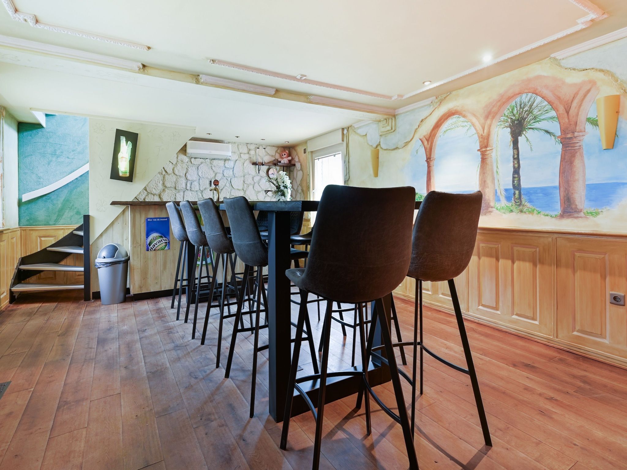 De eetkamer van Villa Didam in Didam