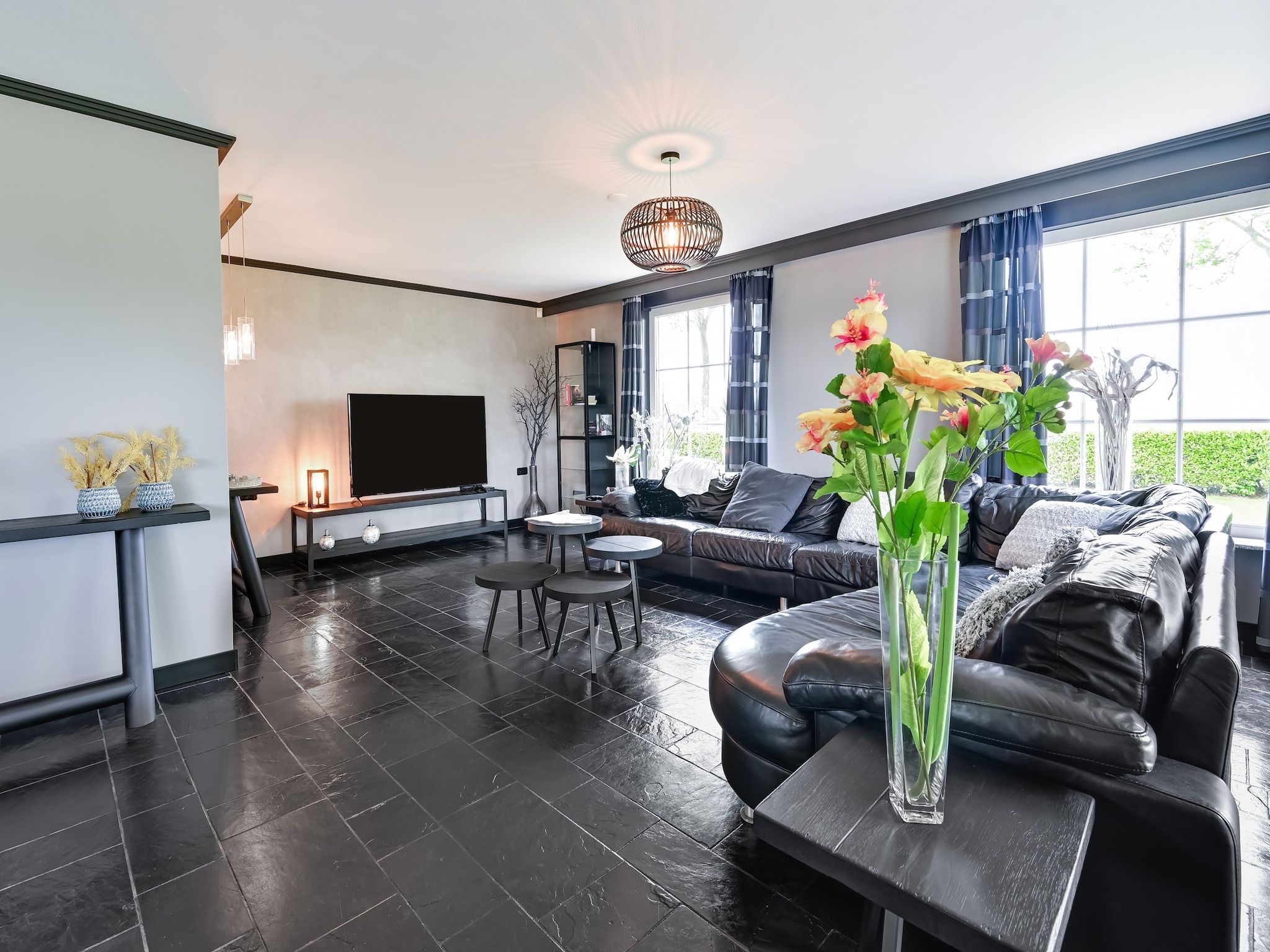 De woonkamer van Villa Didam in Didam