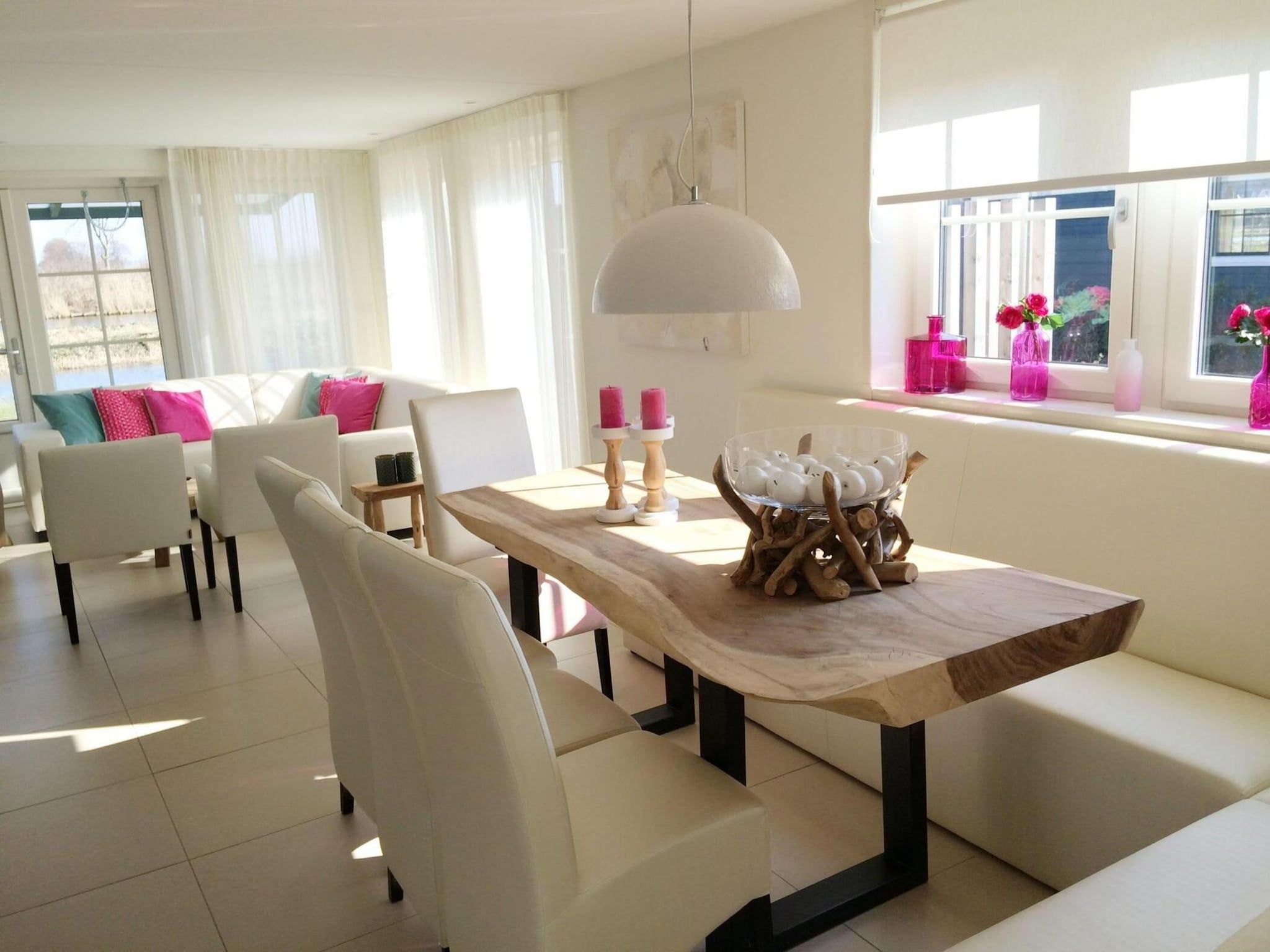 De eetkamer van Waterland  10 personen in West-Graftdijk