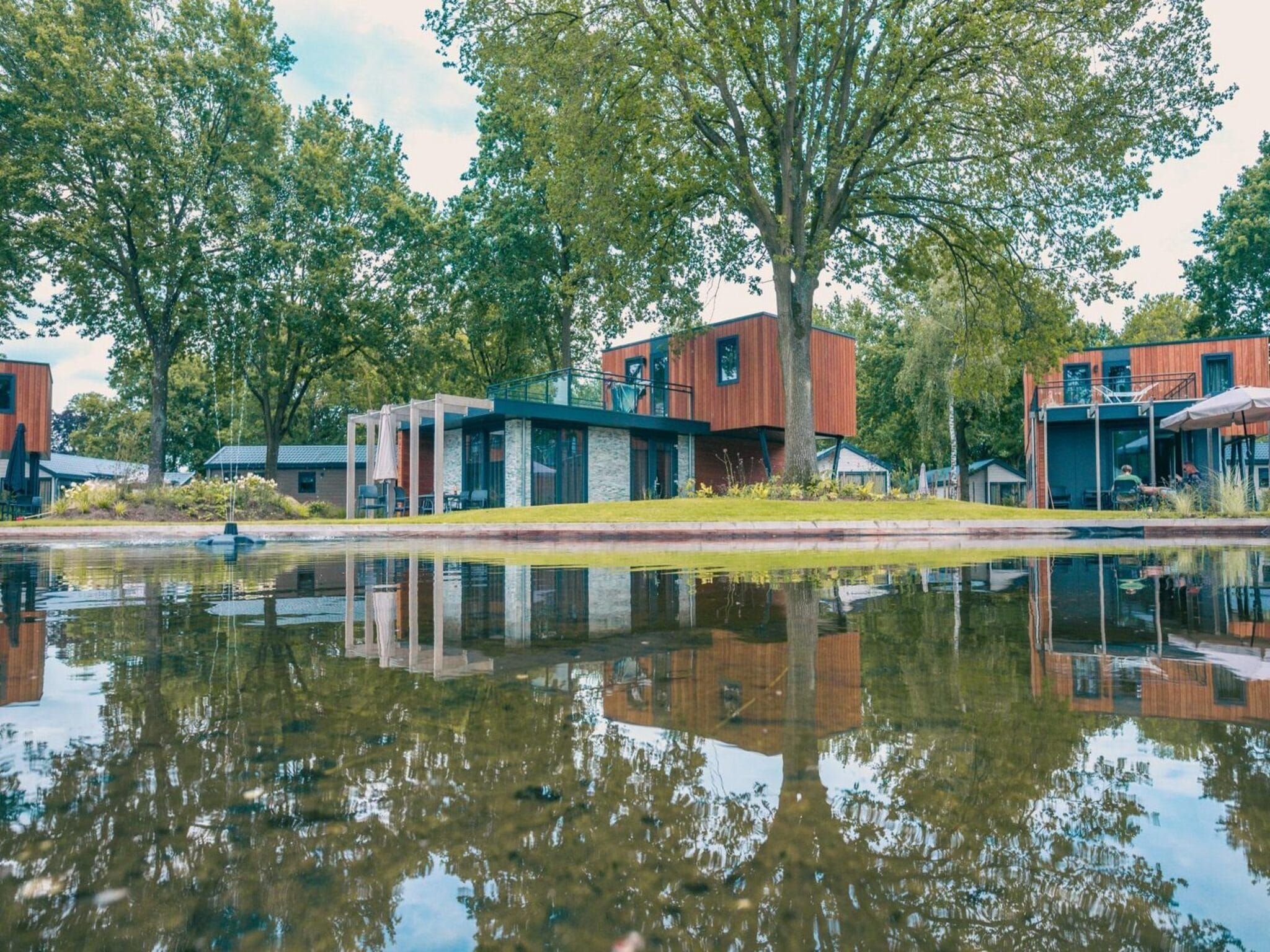 De buitenkant van Pavilion l'etage 6 in Kaatsheuvel