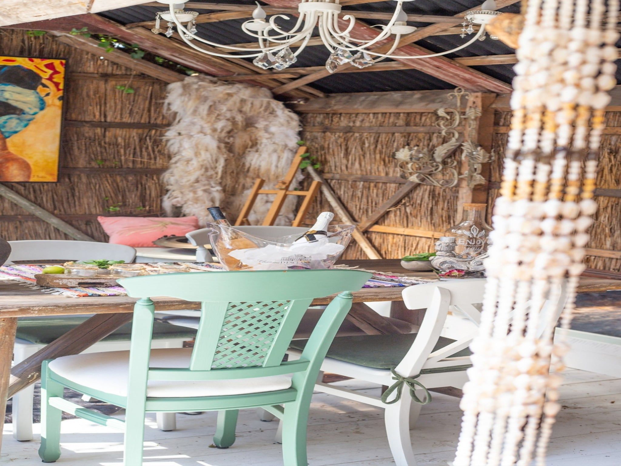 Het terras van Vakantiehuis 'Het Atelier' in Sleen