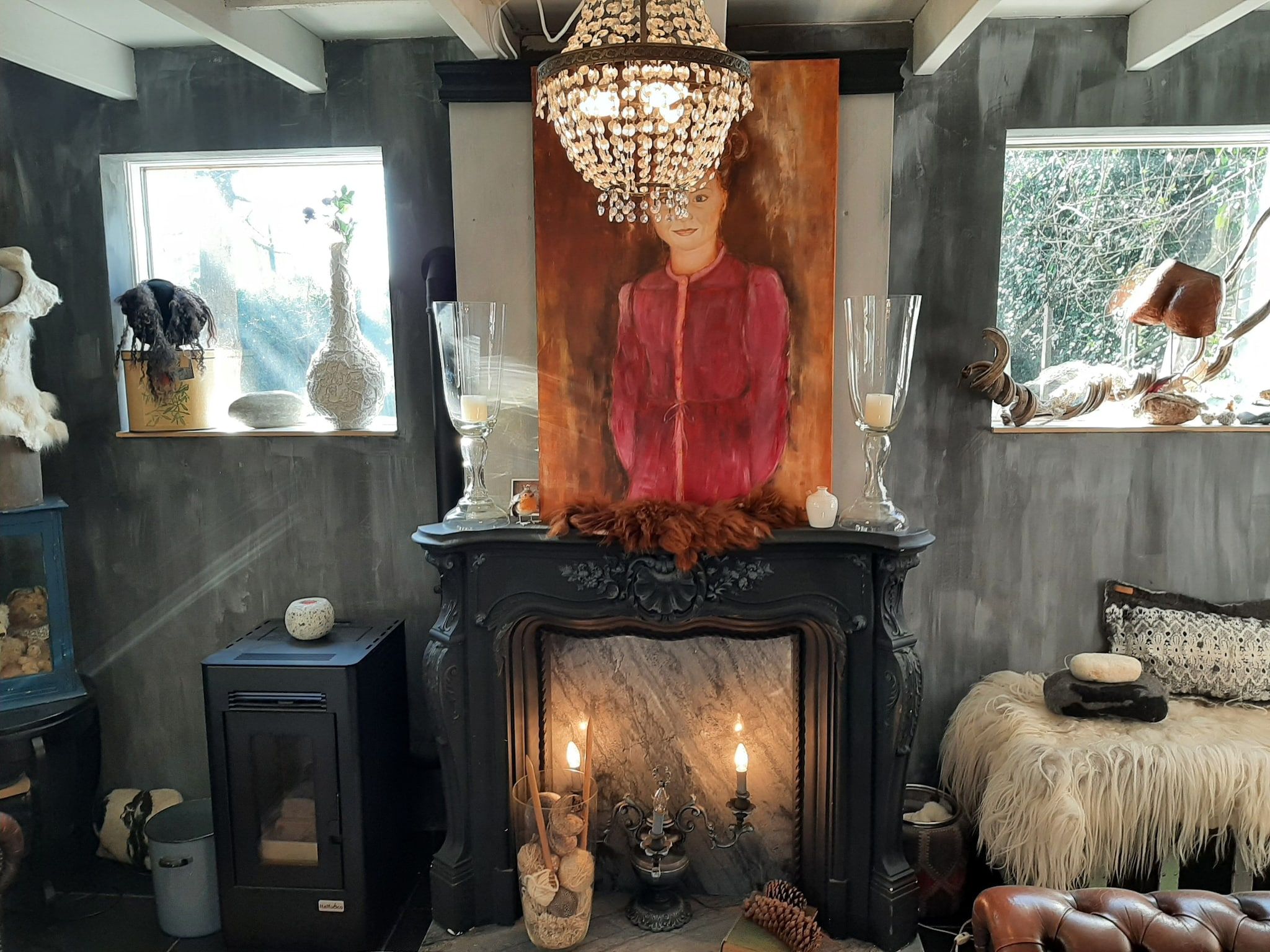 De woonkamer van Vakantiehuis 'Het Atelier' in Sleen