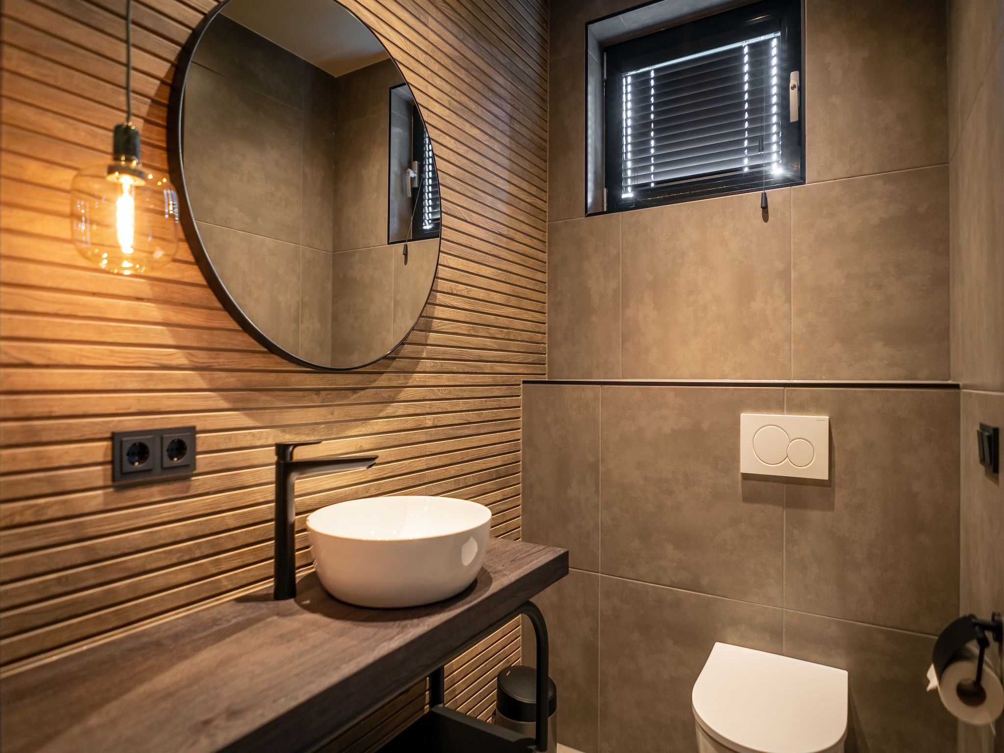 De badkamer van Buytenveldt H4 in De Cocksdorp Texel