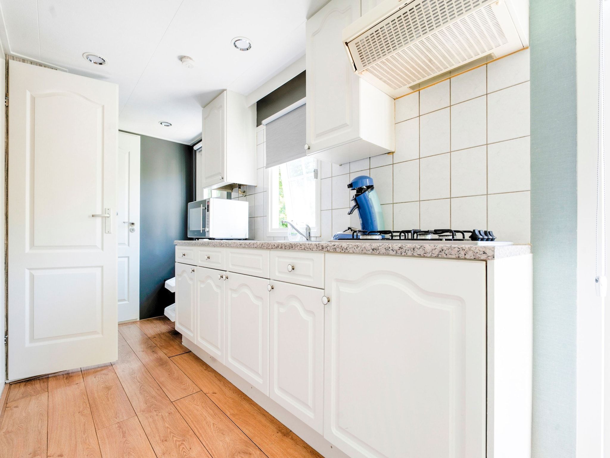 De keuken van Huisje 84 in Stegeren