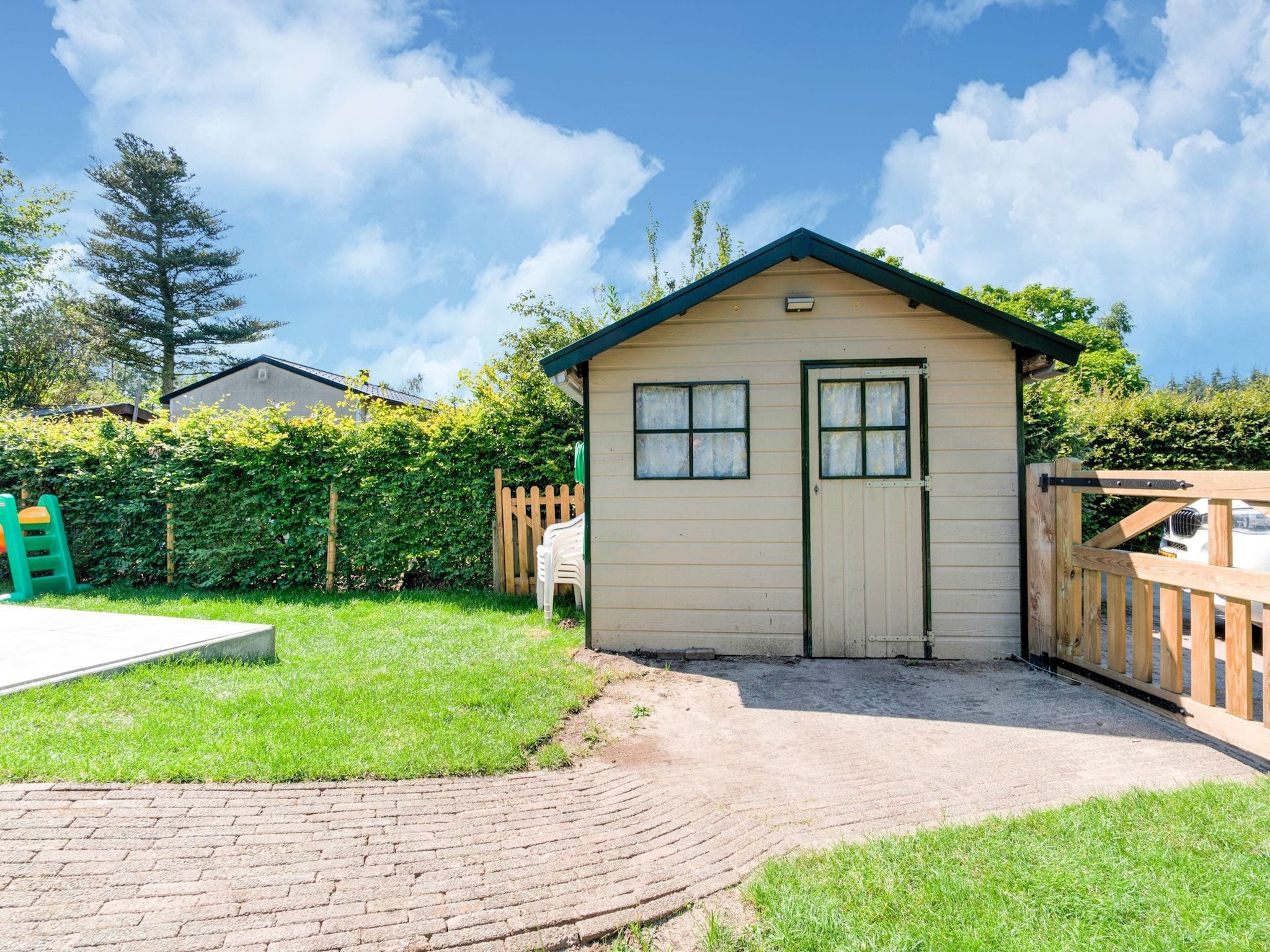 De tuin van Huisje 84 in Stegeren