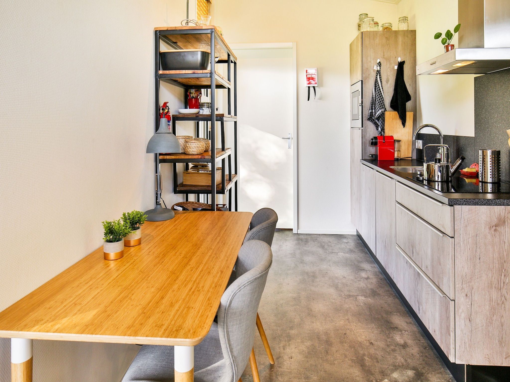 De eetkamer van Het Eikeltje in Tripscompagnie