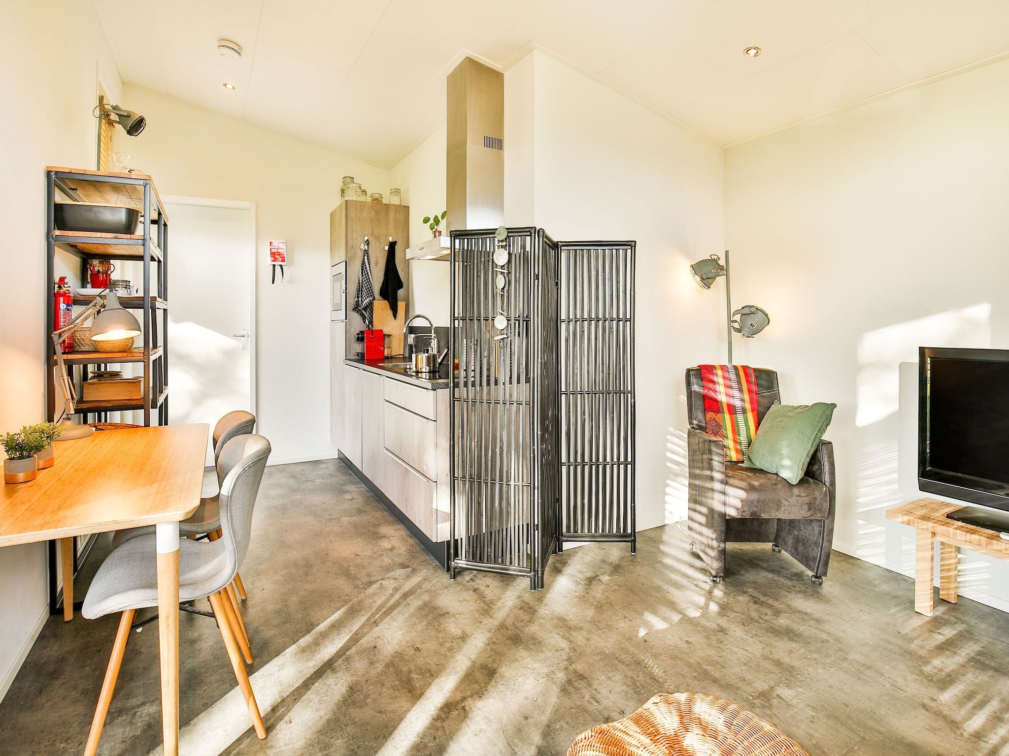 De woonkamer van Het Eikeltje in Tripscompagnie