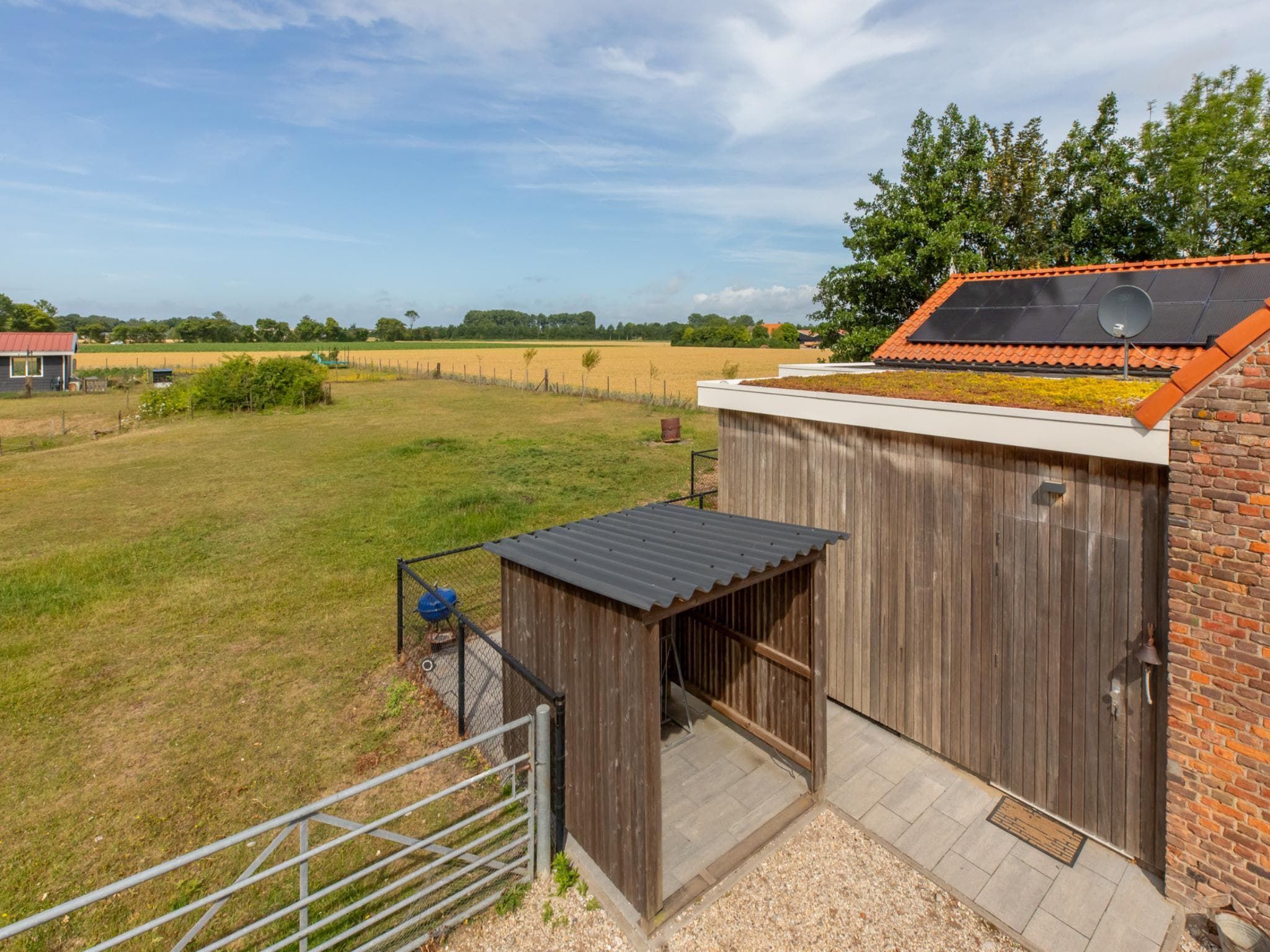De tuin van Vakantiehuis Groeneweg 3 'Jikkemien in Koudekerke