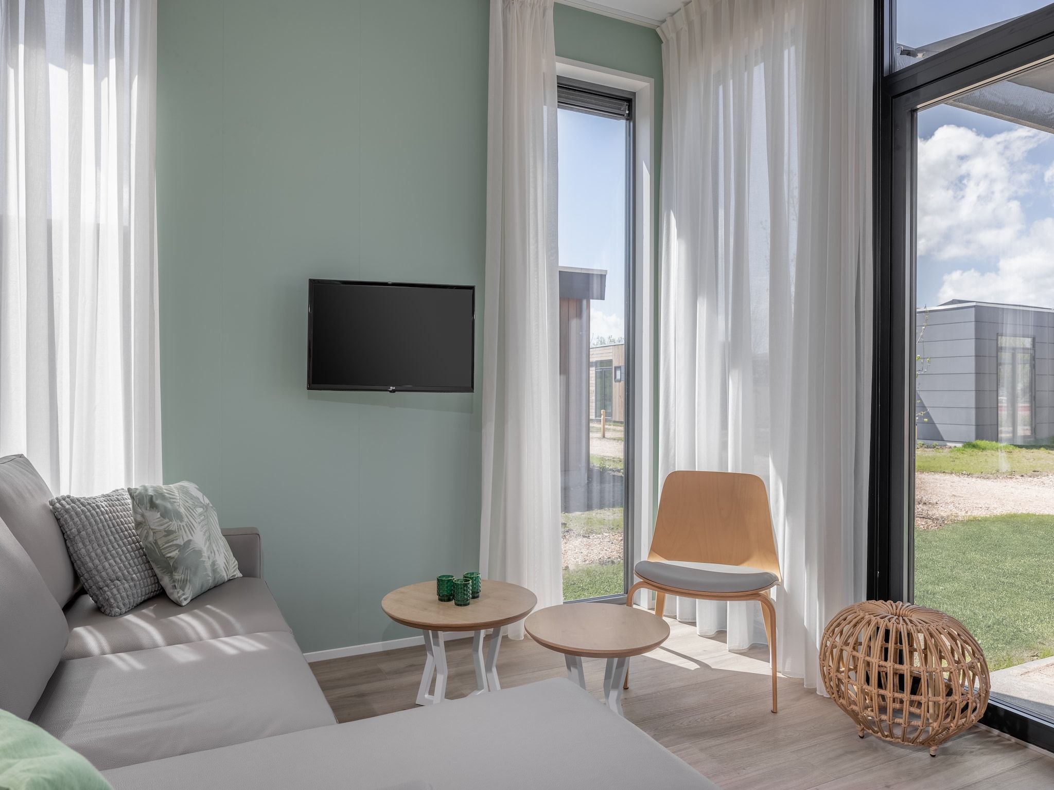 De woonkamer van Park Wijdenes 1 in Wijdenes