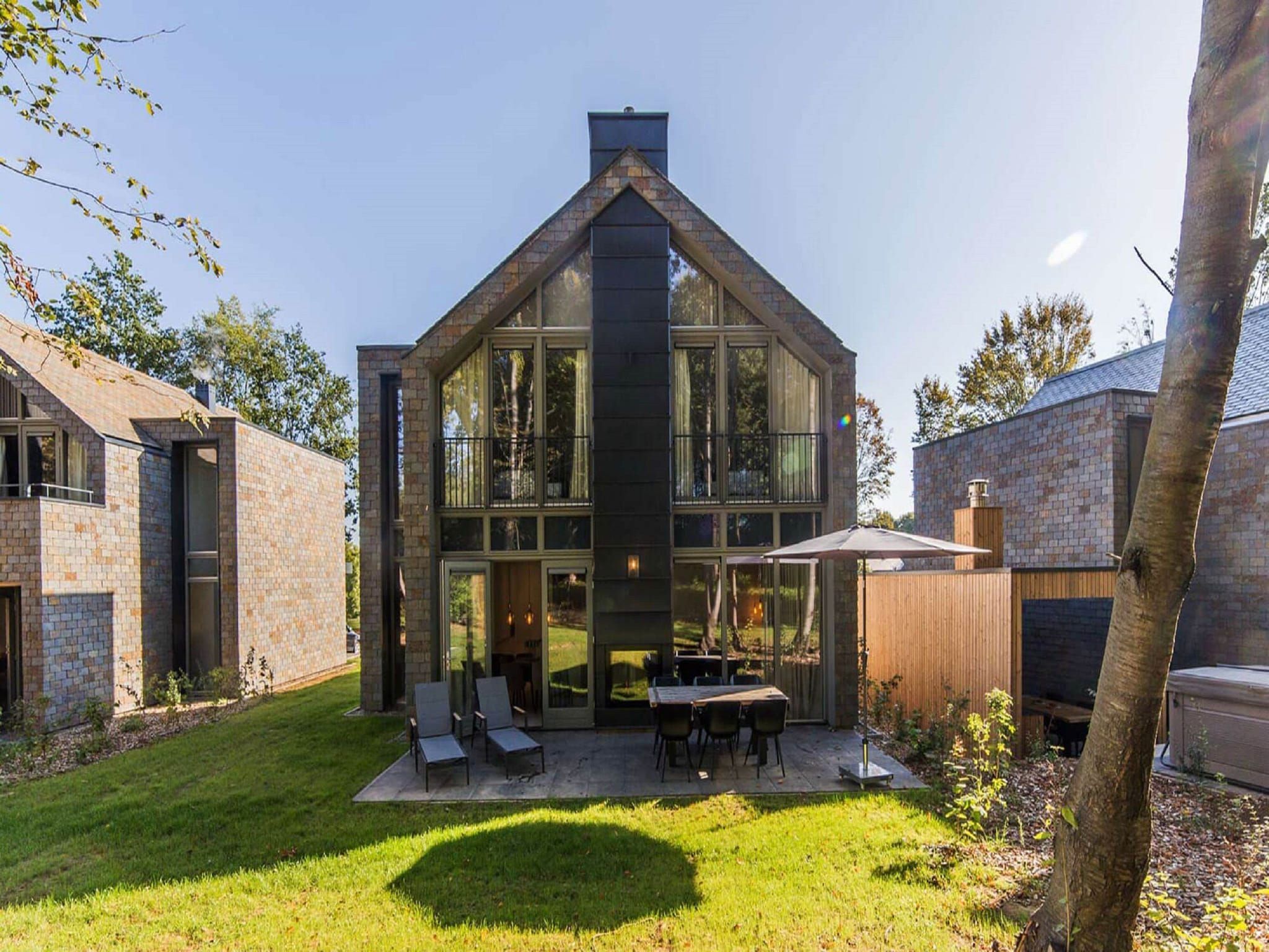 De buitenkant van Resort Maastricht 25 in Maastricht