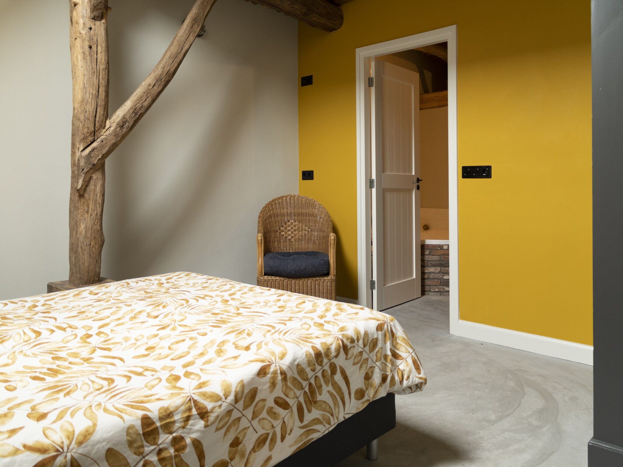 Een slaapkamer van woonboerderij in Staphorst voor 6 personen in Rouveen