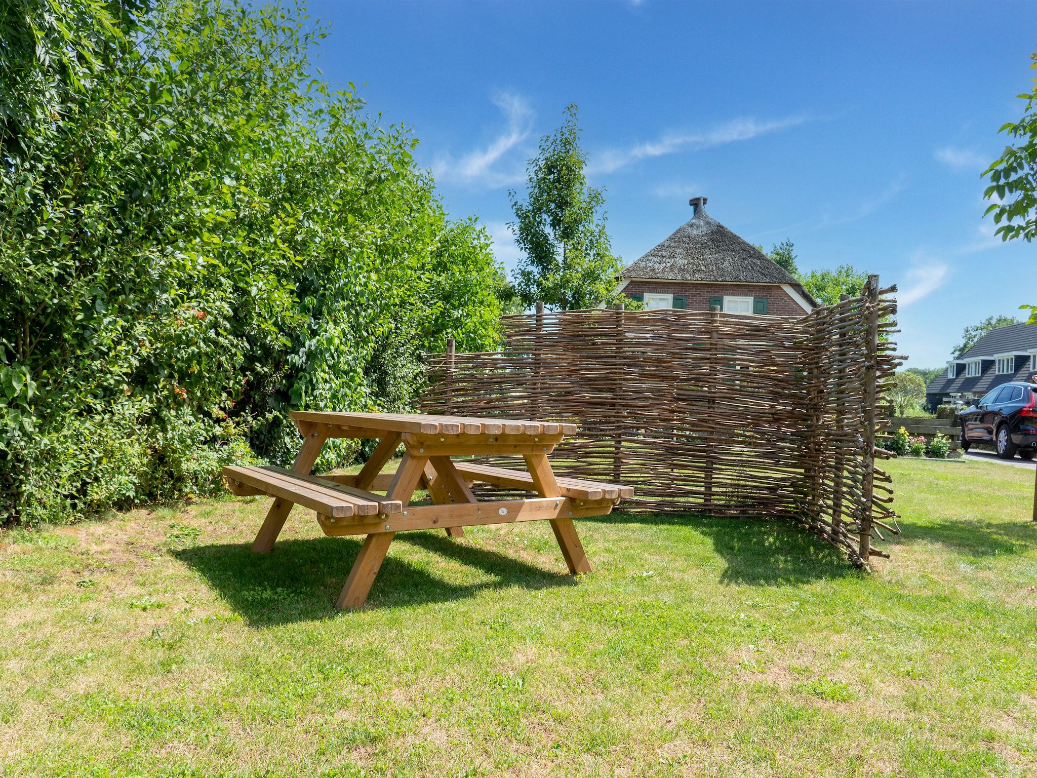 De tuin van woonboerderij in Staphorst voor 6 personen in Rouveen