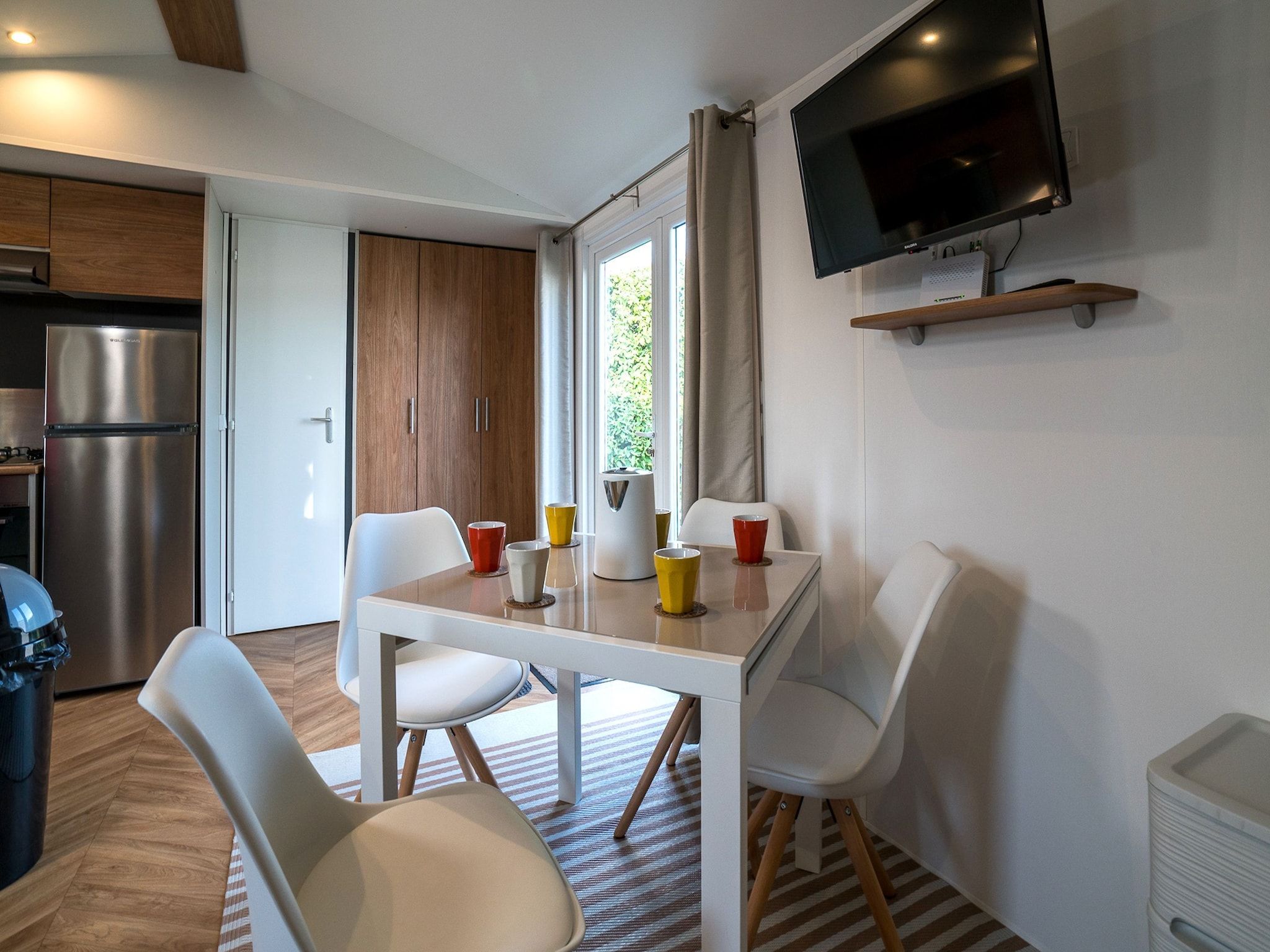 De eetkamer van Ocean Dreams Oostkapelle Zeeland M55 in Oostkapelle