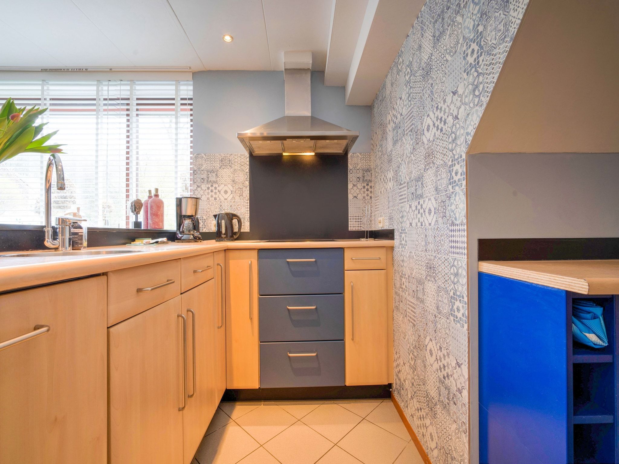 De keuken van De Wingerd 10P in Ulestraten