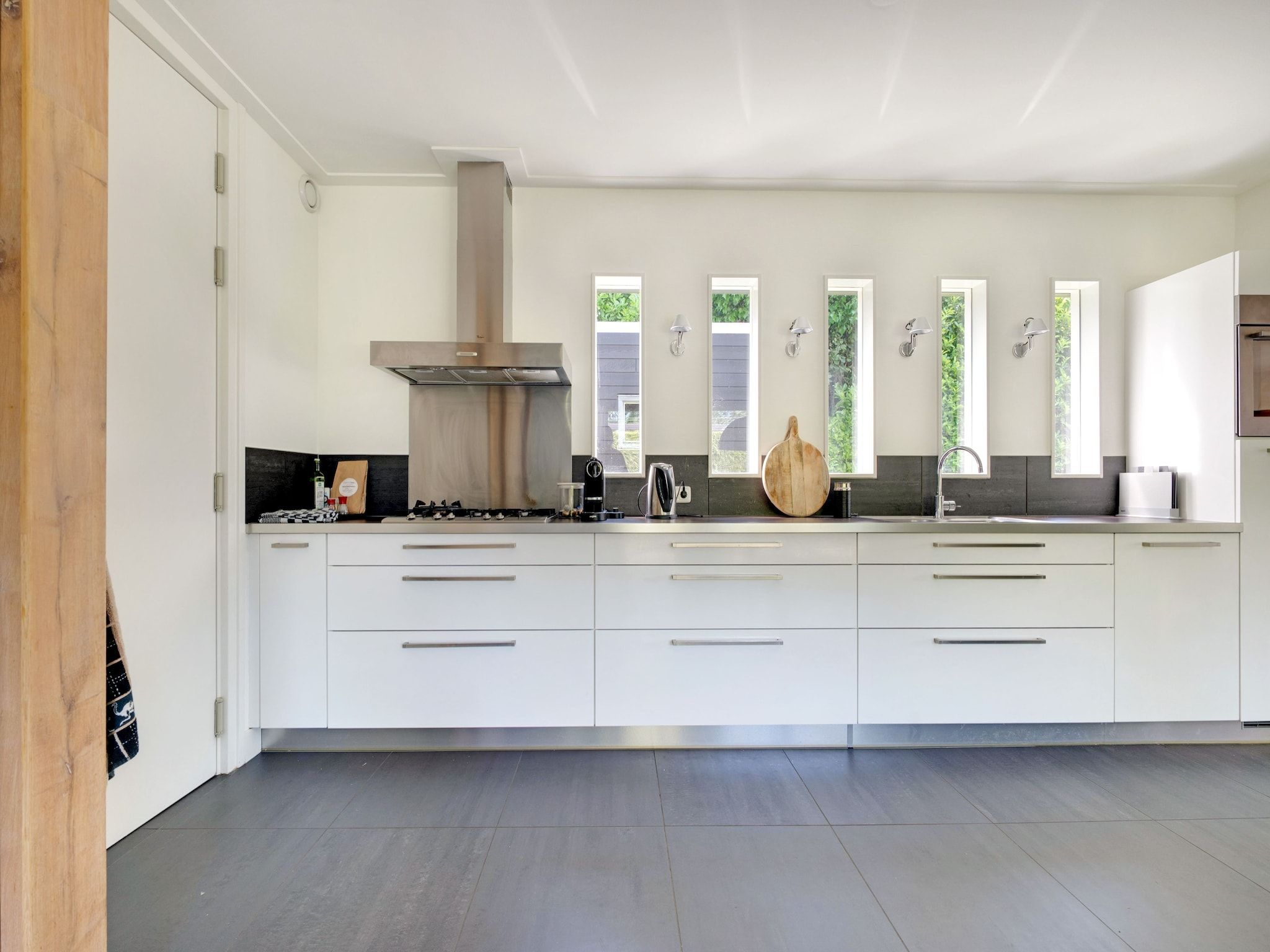 De keuken van Stijlvol familiehuis in Grou in Grou