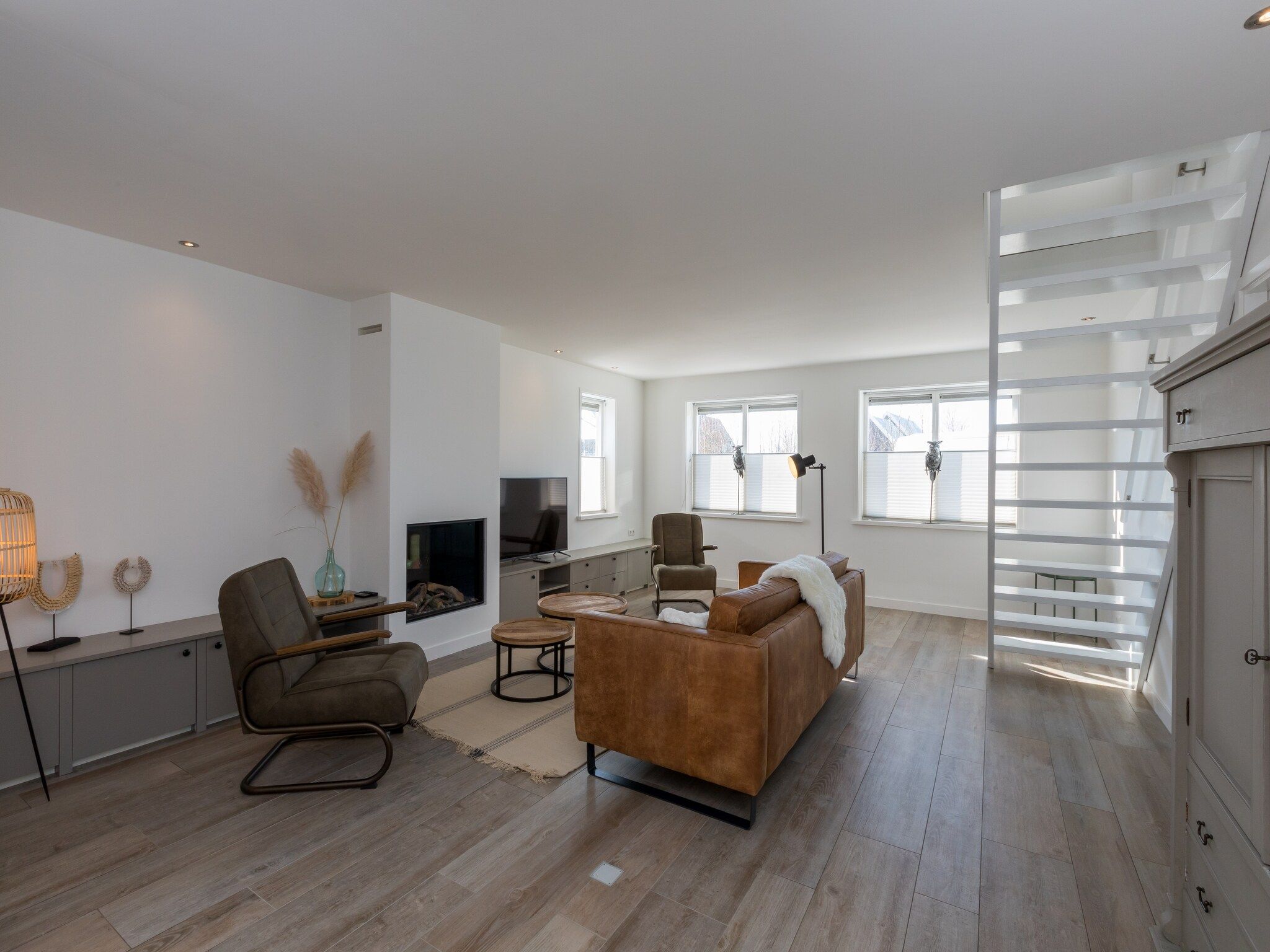 De woonkamer van Oostkapelseweg 32 -Ooievaar in Serooskerke