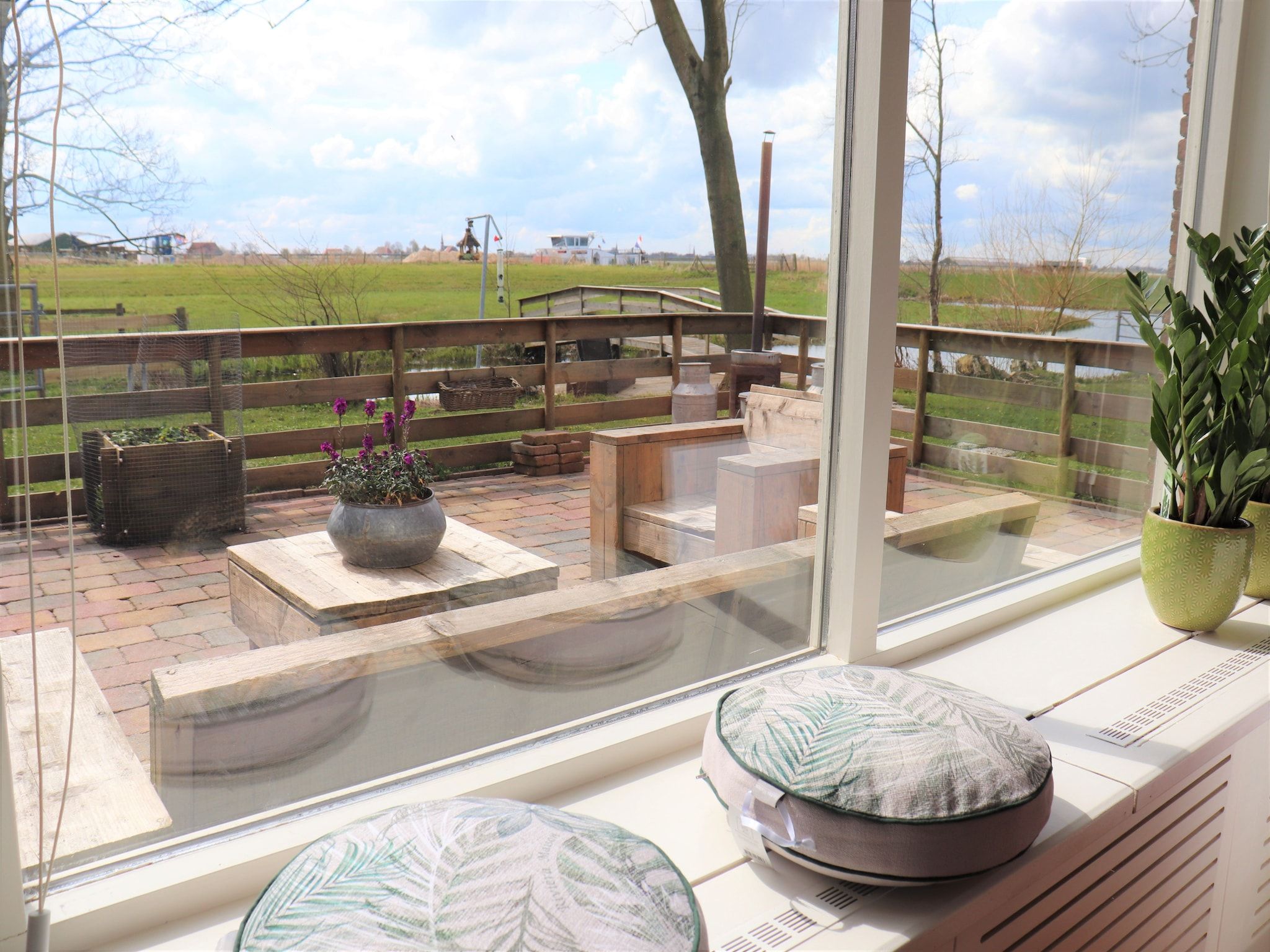 Het uitzicht vanaf B&B boerderij GRUTSK in Suwald