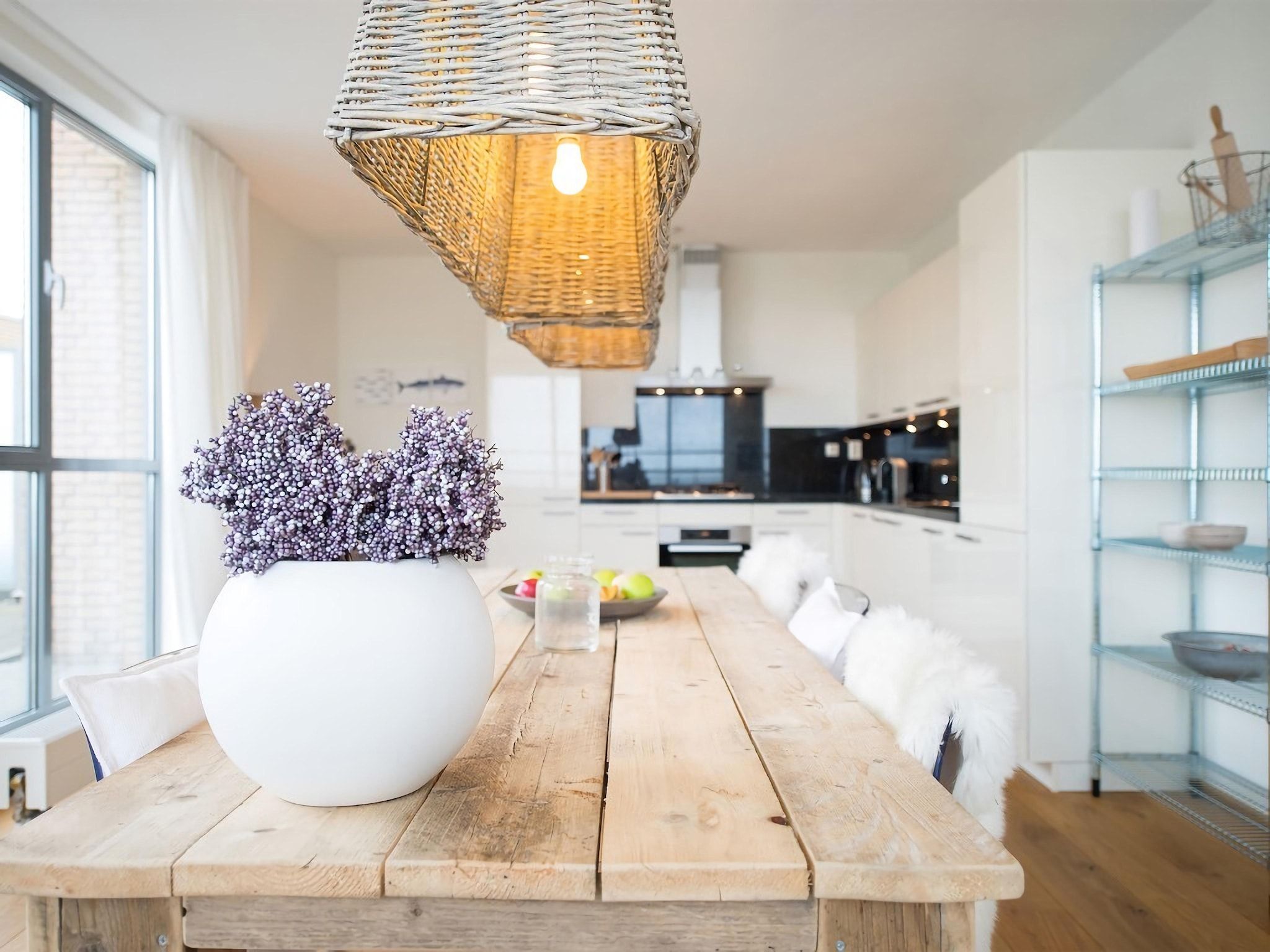 De eetkamer van Scheveningen Harbour 32 in Den Haag