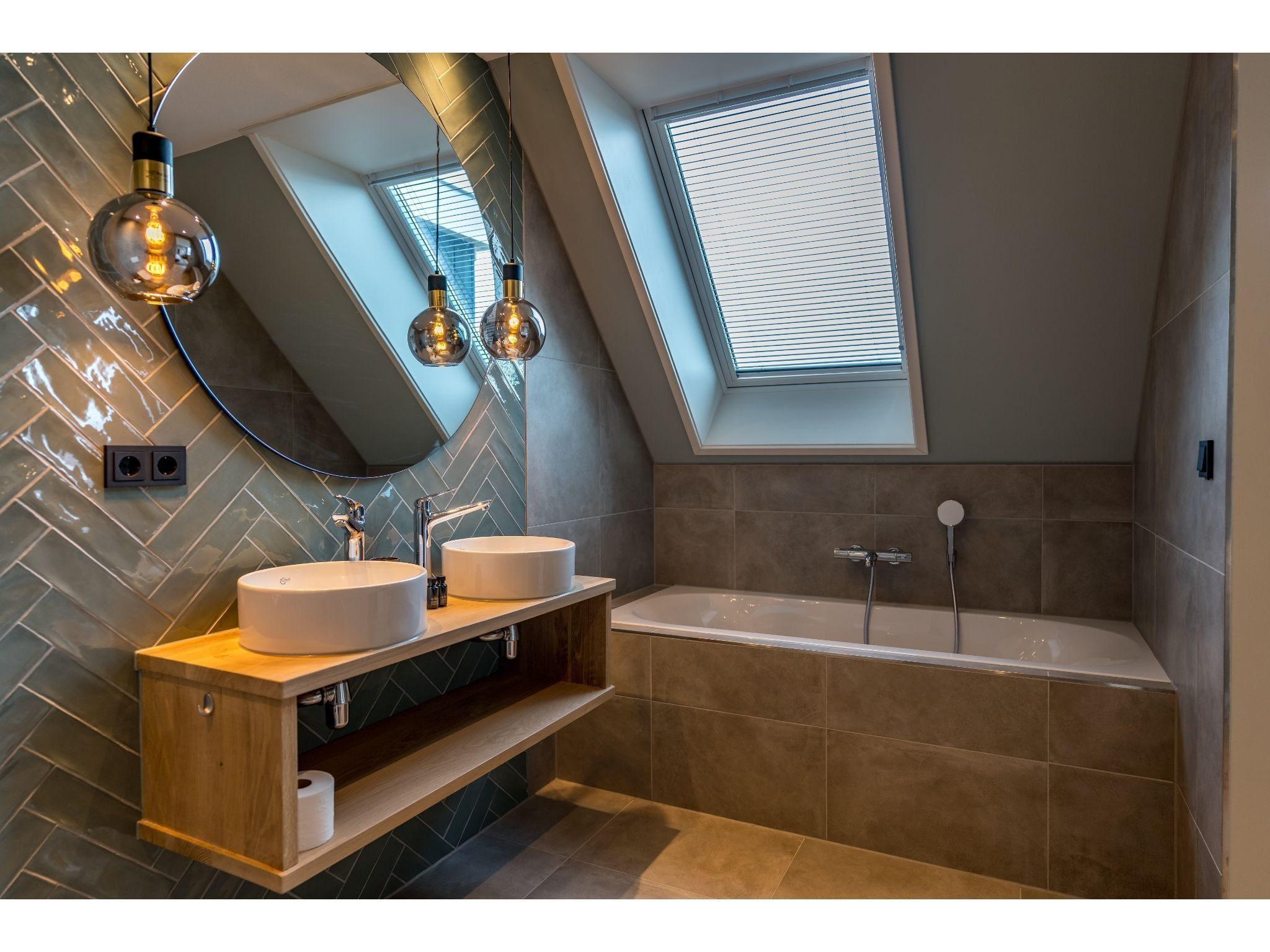 De badkamer van P-Princenhof C in De Cocksdorp