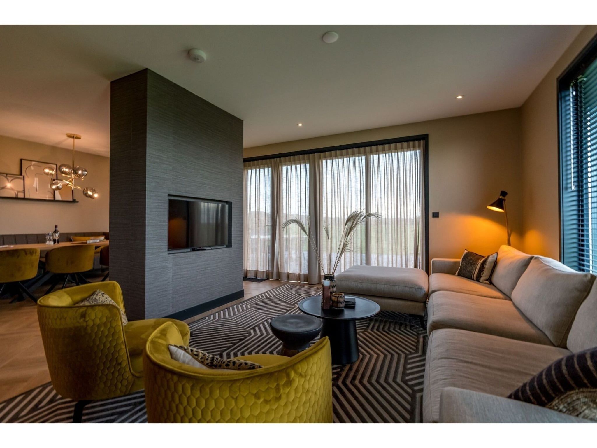 De woonkamer van P-Princenhof C in De Cocksdorp