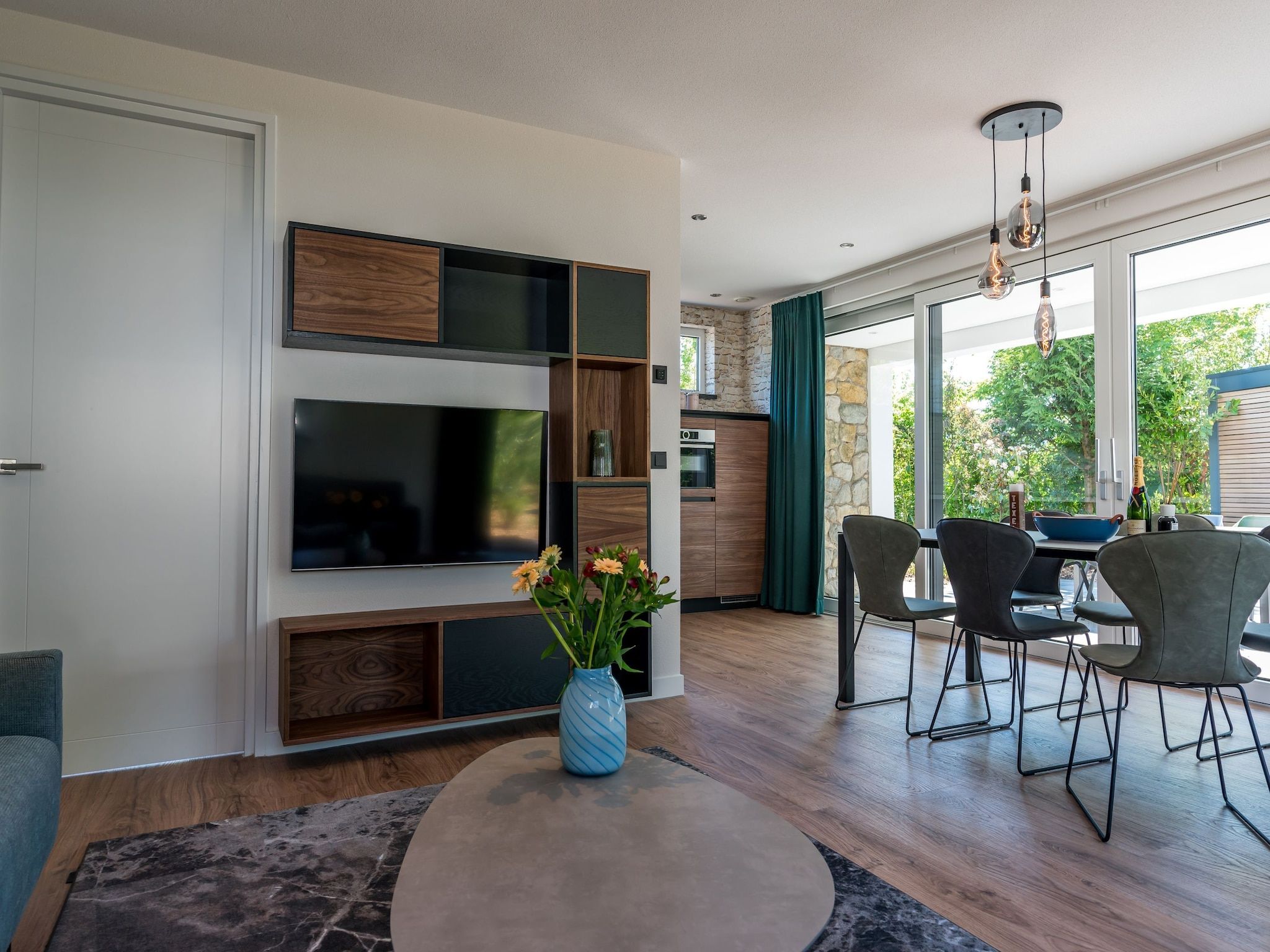 De woonkamer van Blauwe Kiekendief in Den Burg