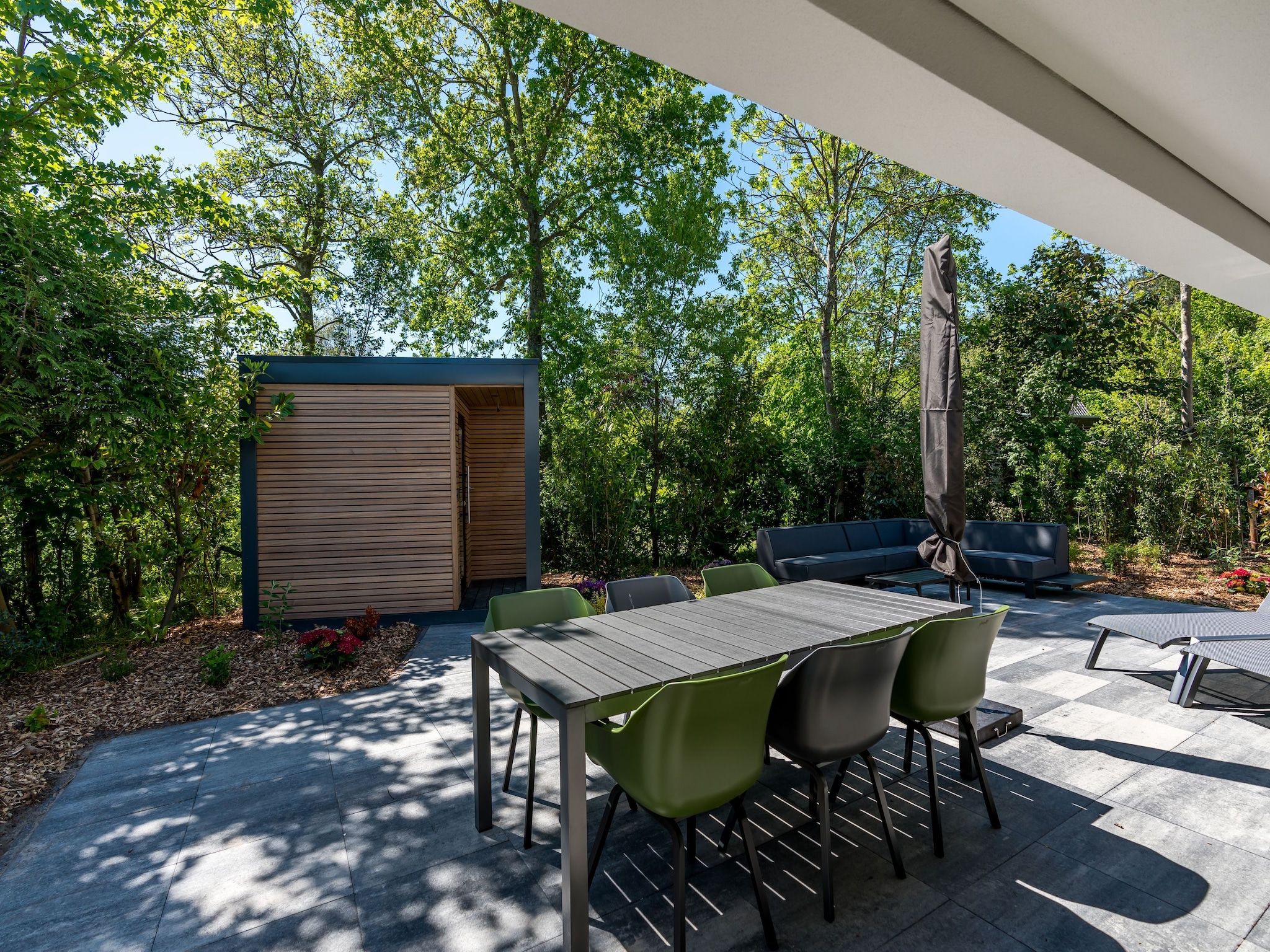Het terras van Bruine Kiekendief in Den Burg