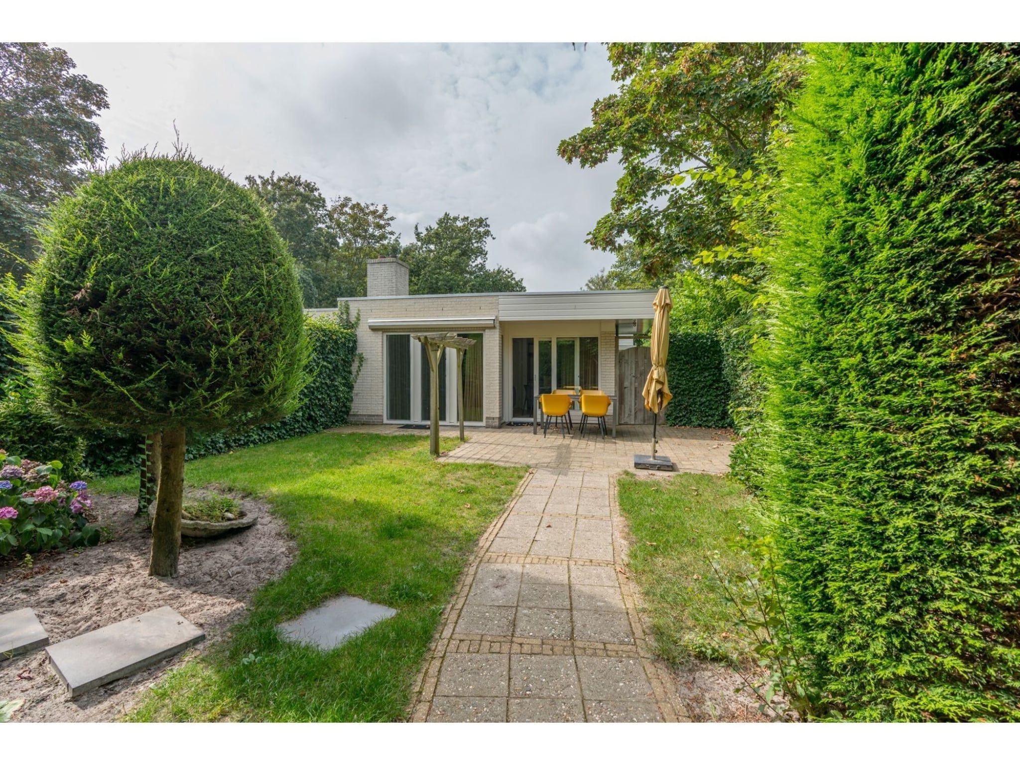 De tuin van Zilte Bries in De Koog Texel