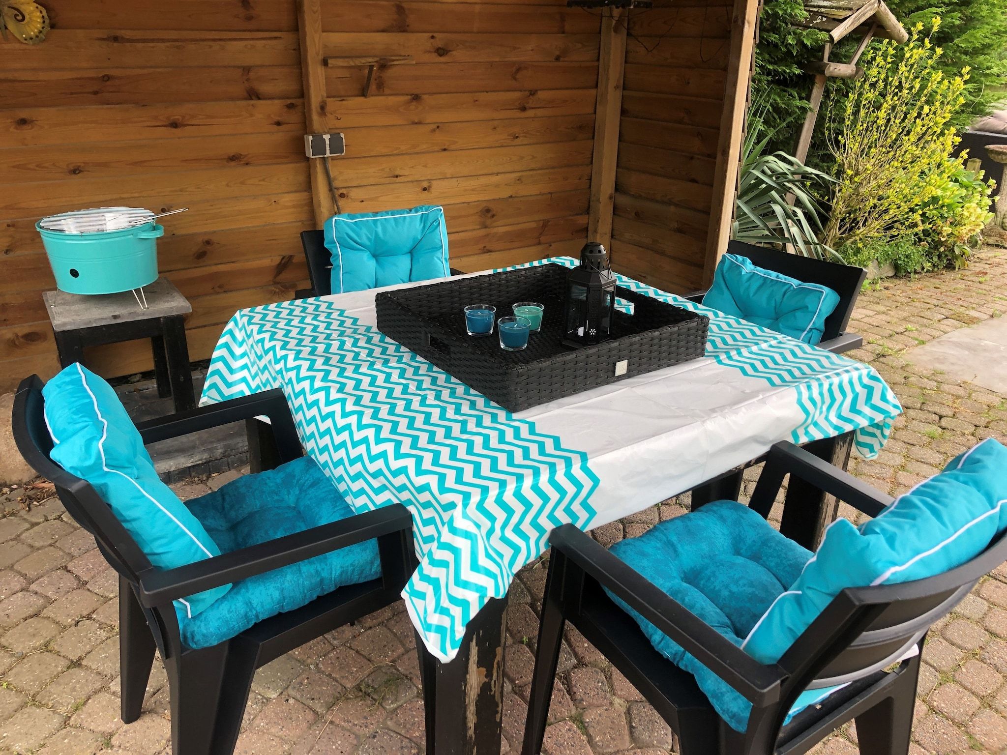 De tuin van Villa Avondrood in Ooltgensplaat