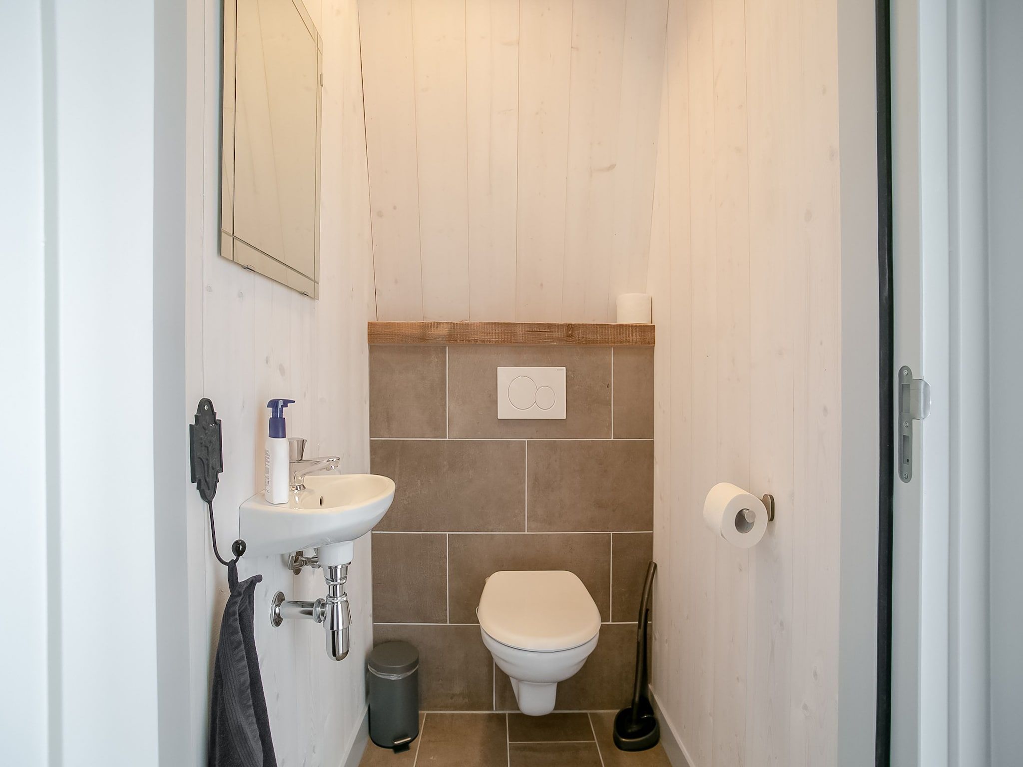 De badkamer van Hazenborgh - Duinhuis 2 in Callantsoog